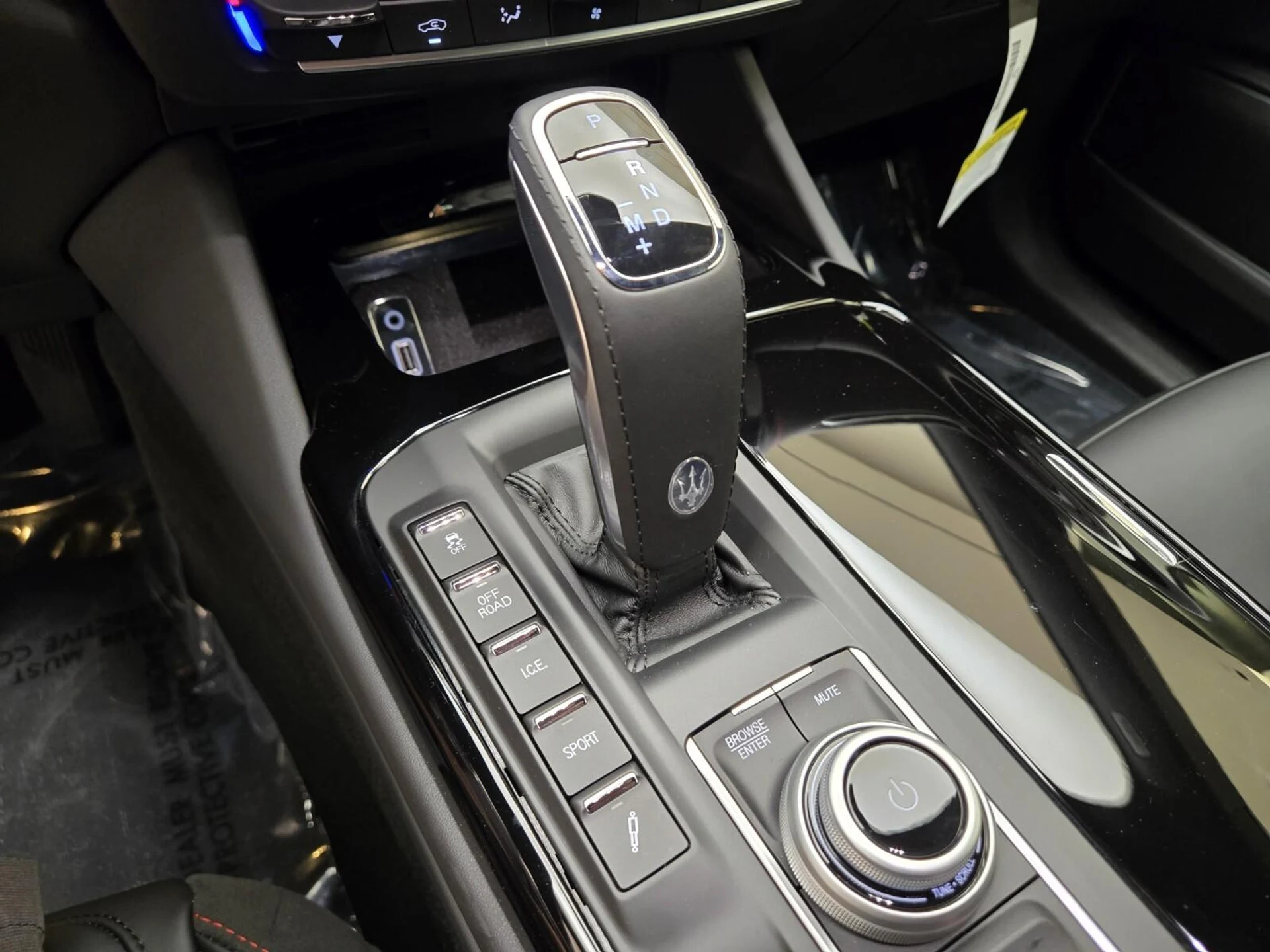 mph034_4112084838_New_2024_Maserati_Levante_GT_1753161619_f53baa7bca