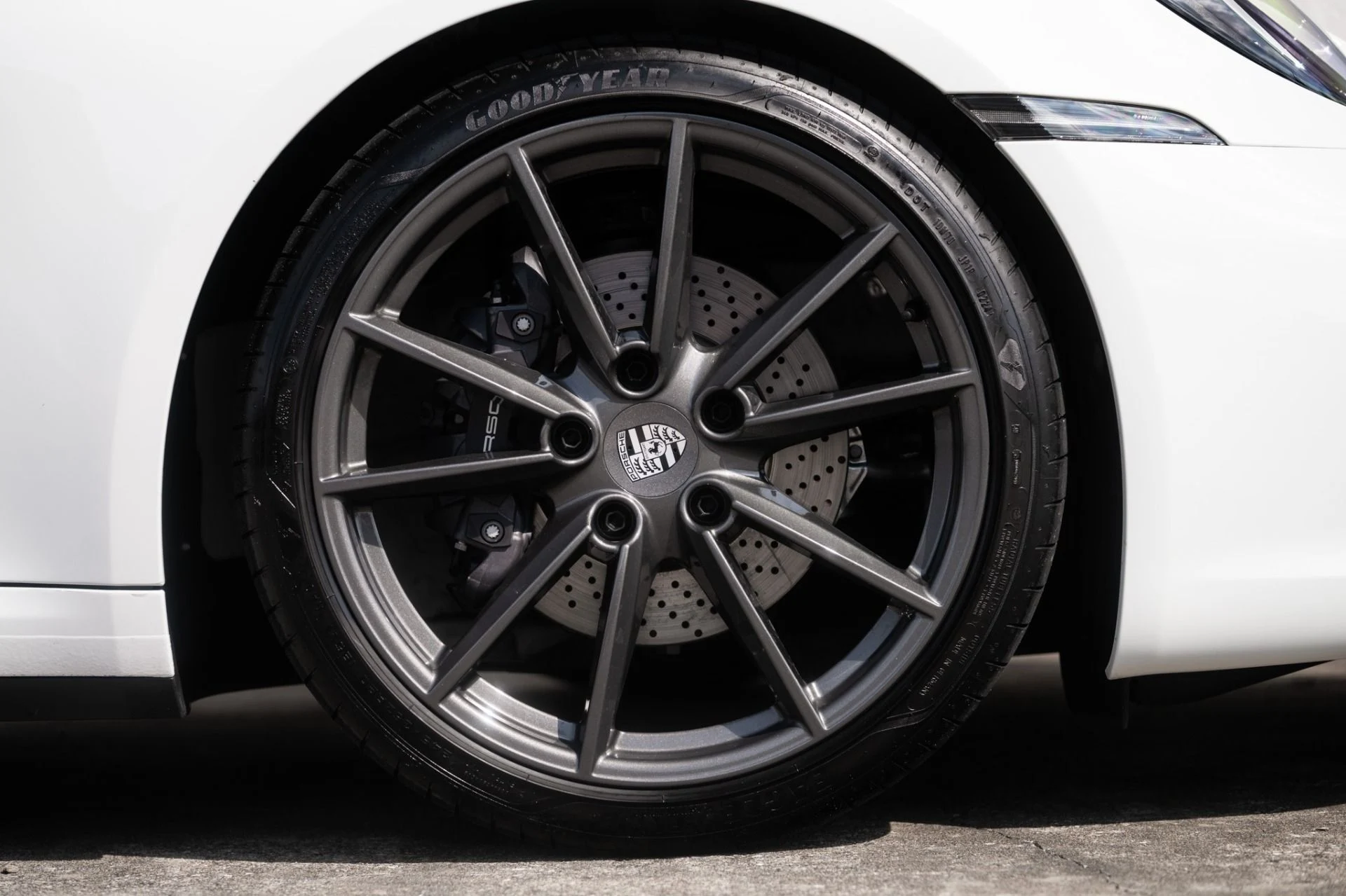 mph034_4122339479_Used_2024_Porsche_911_Carrera_T_1759353341_61baf316c1