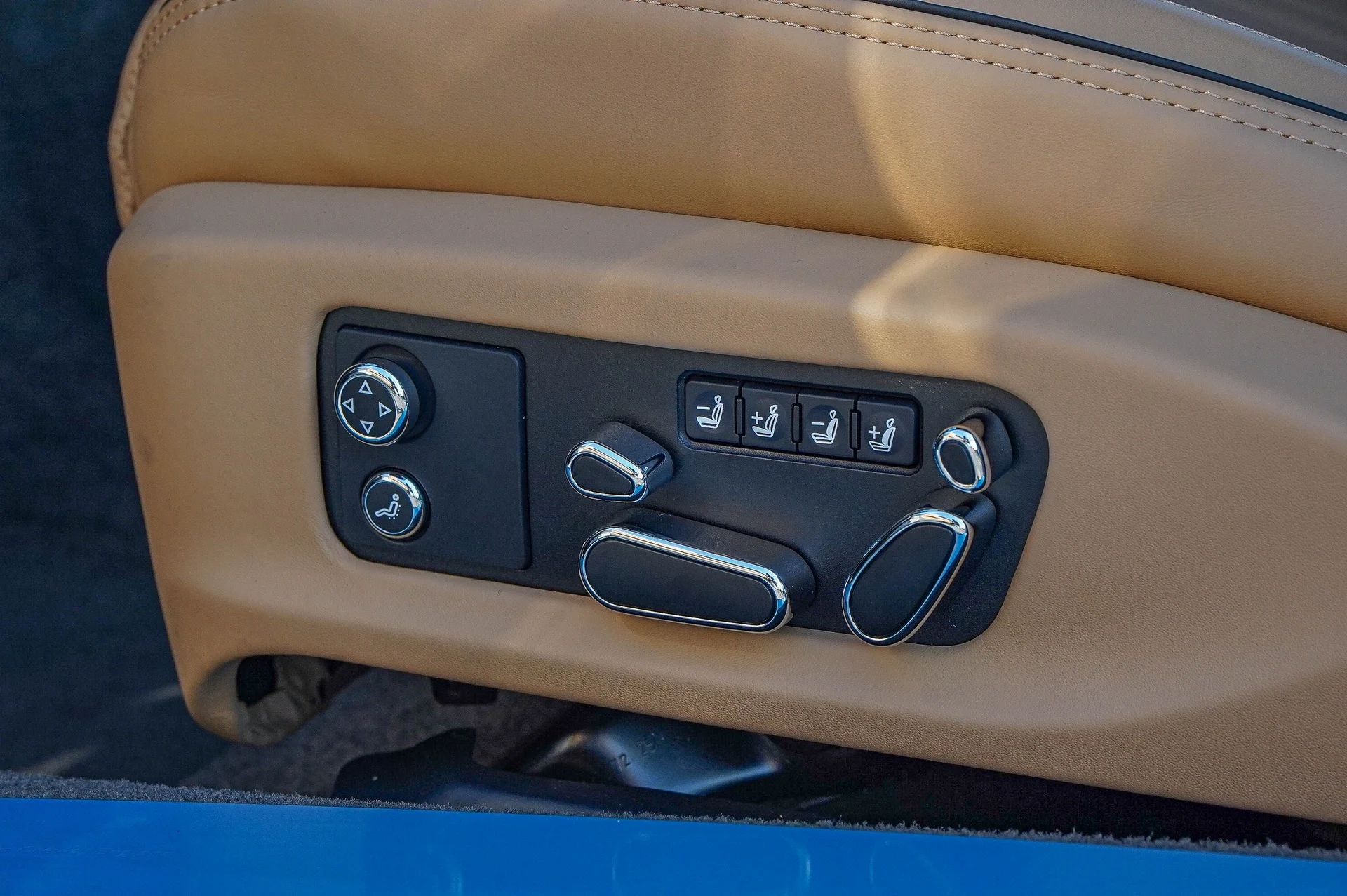 mph034_4141548225_Hi_Tech_Luxury_Imports_LLC_SCBDP_4_ZG_6_TC_025074_image_34_da80894571