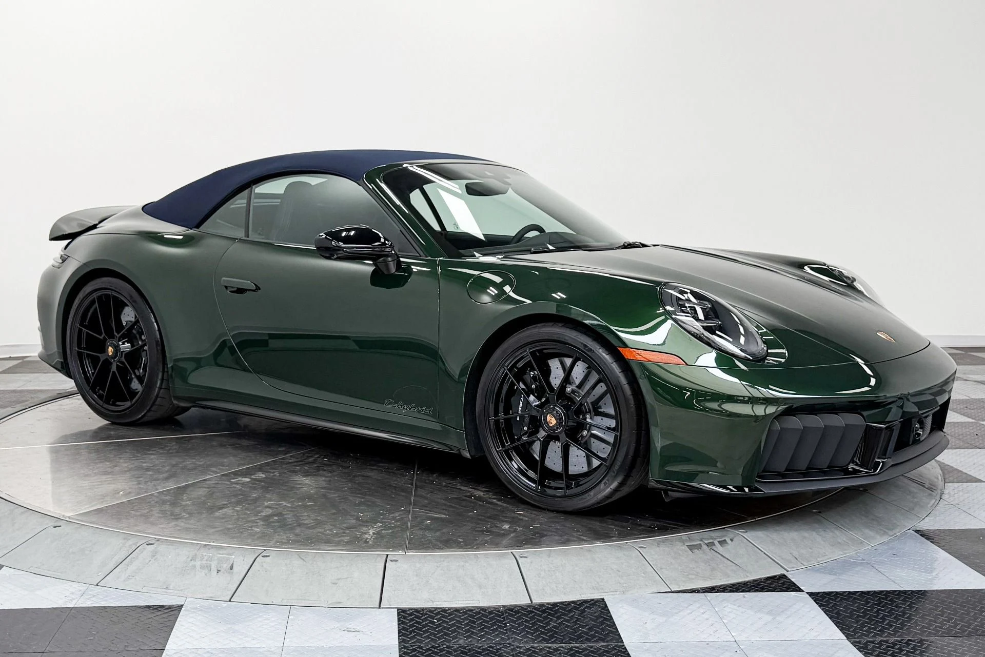 mph034_4146710925_Used_2026_Porsche_911_Carrera_GTS_Carbon_Ceramic_Brakes_Premium_Package_1783023624_ef909e7acb
