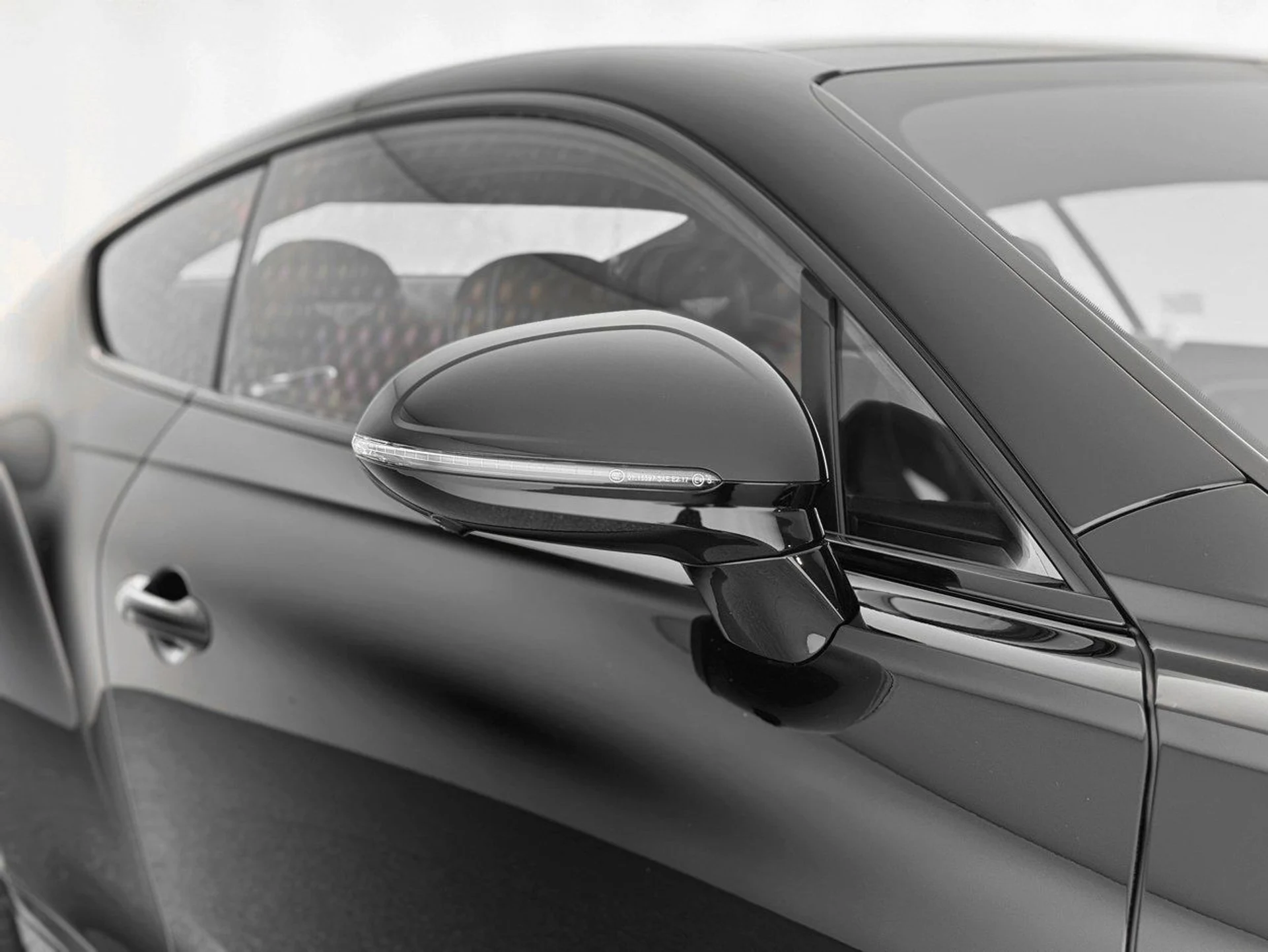 mph034_414672750_f85d221aed64d102f6c5ad5f16e577b6x_0300bf11ce