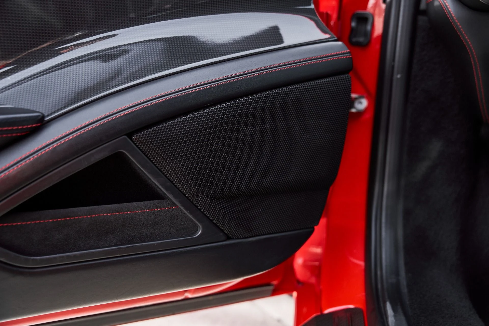 mph034_4156381887_Used_2012_Ferrari_458_Italia_Base_1766458164_8beefd8dfe