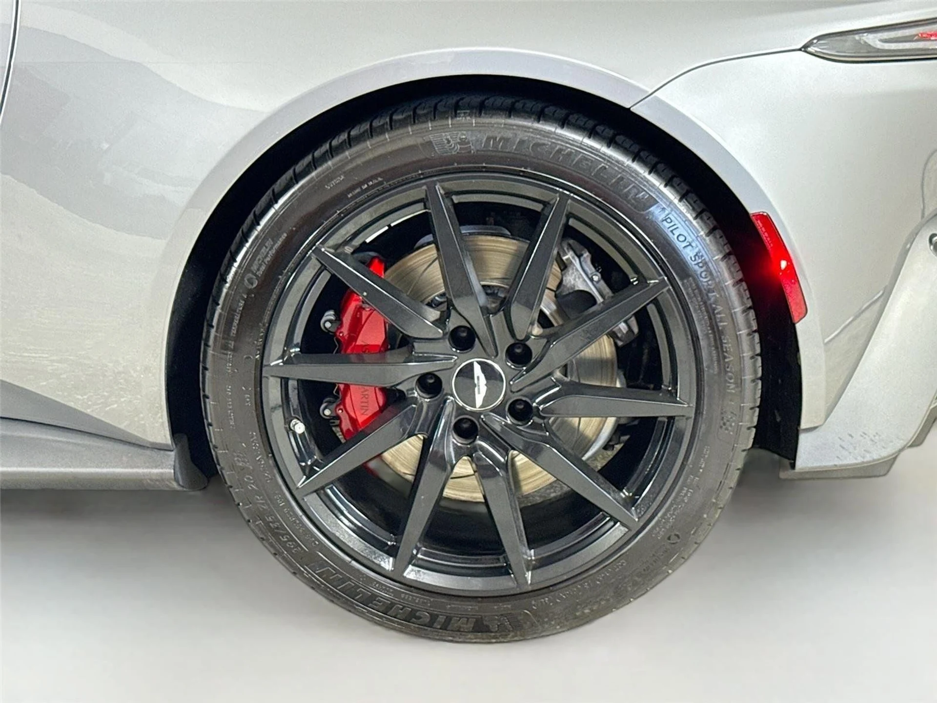 mph034_4157932129_e726a436a8c263890a5a9cc618aeaa68_d59b273100