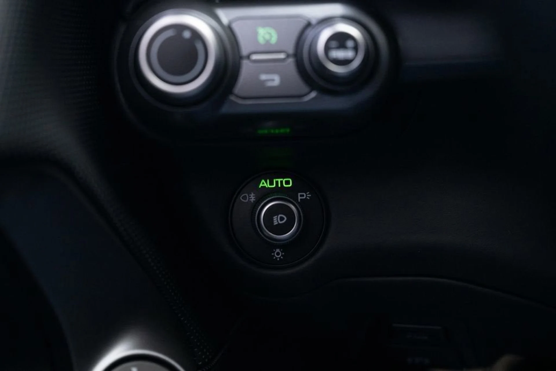 mph034_4170219218_511e0a1a446a411bae10815513d3b189_b61d6b3e8f