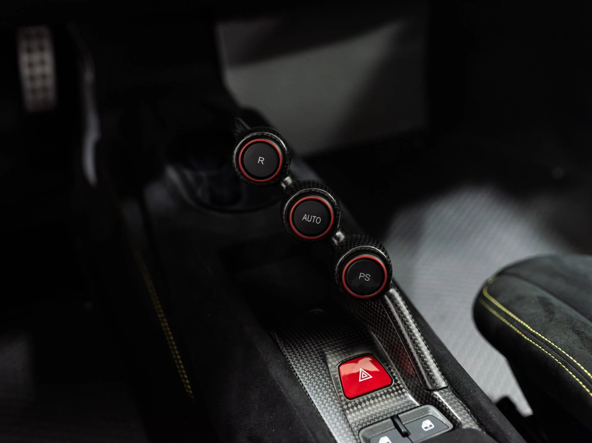 mph034_4177830950_13284_p35_l_9311b0e753