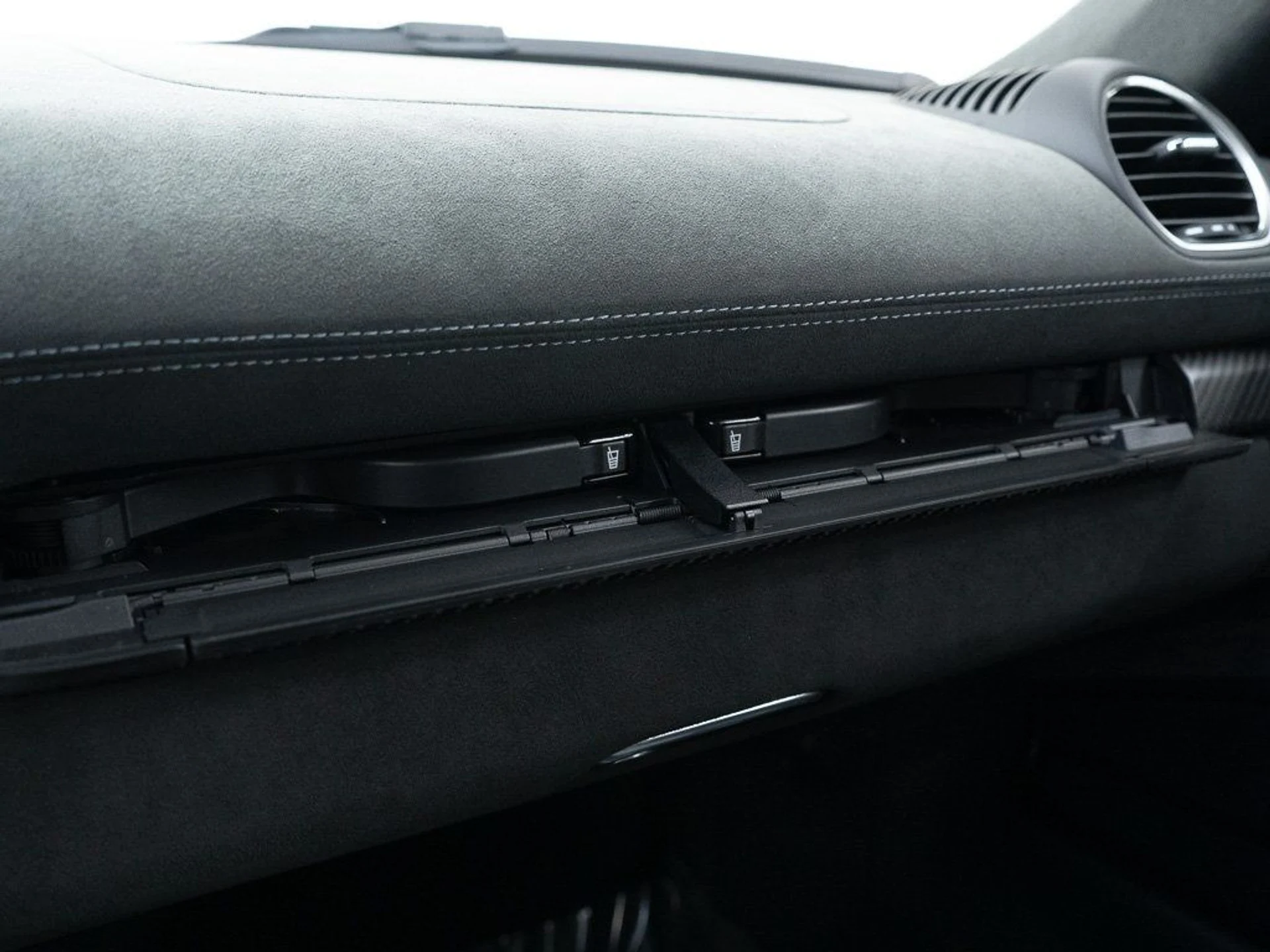 mph034_4182088261_b05f97150c974c1321ee91fed1cd92ec_27550731dd