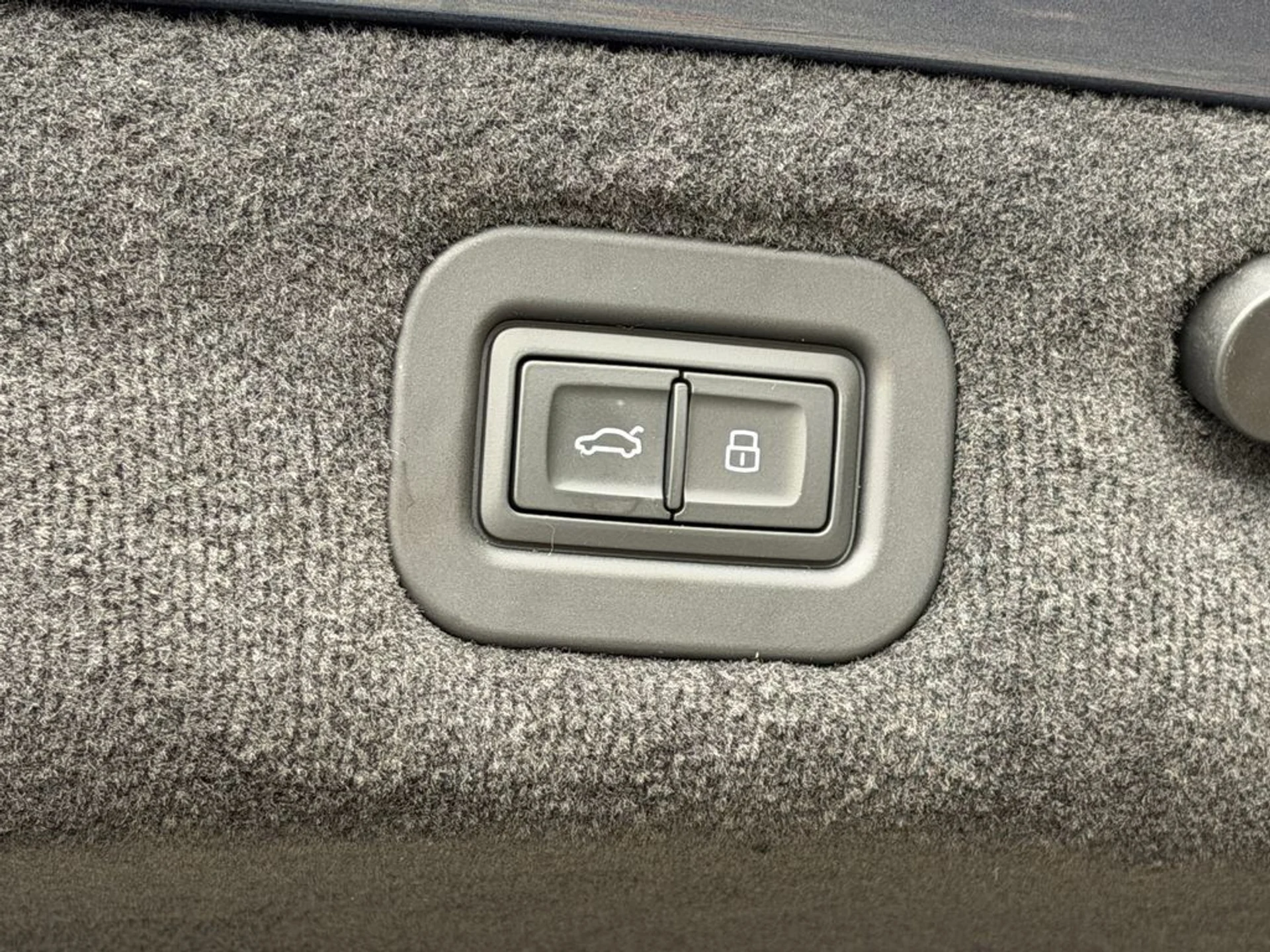 mph034_4184642391_49ff5b493be44dc08fb0a74540099e74_1c0142857c