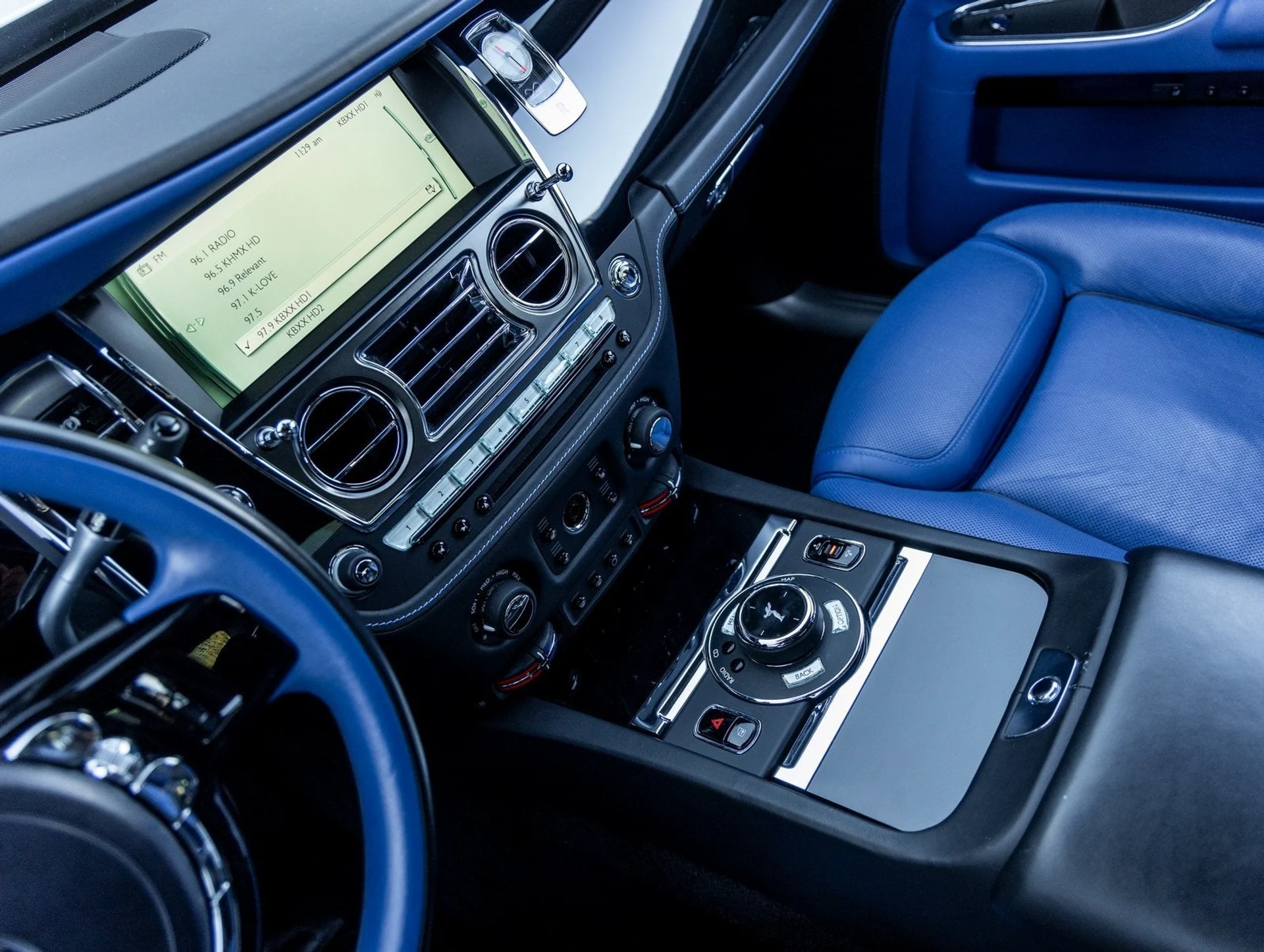 mph034_4189099303_35_9075b2ee1b