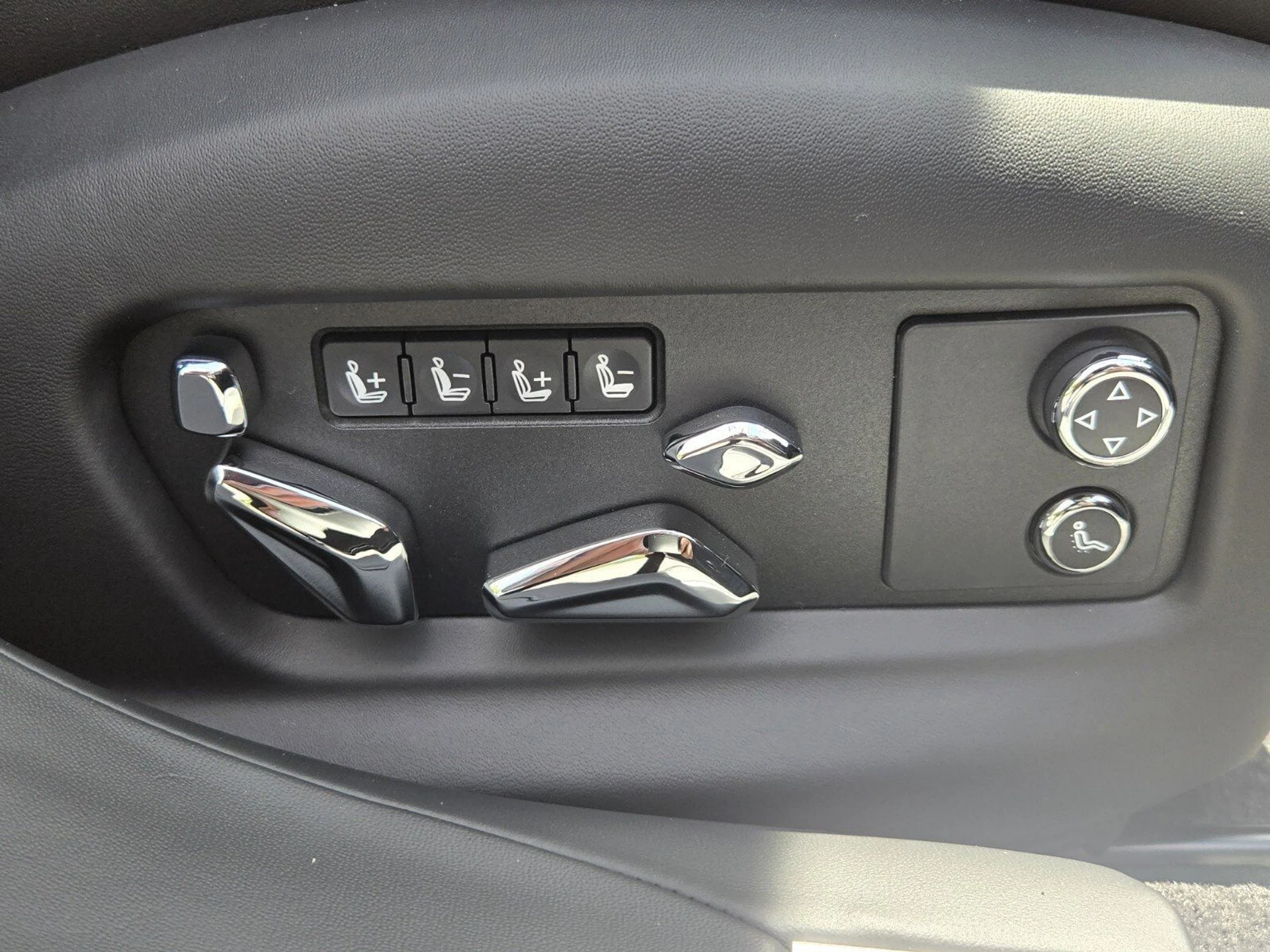 mph034_4197598459_13efabfdee76dbae00651962ab1c8adax_ce4f278857