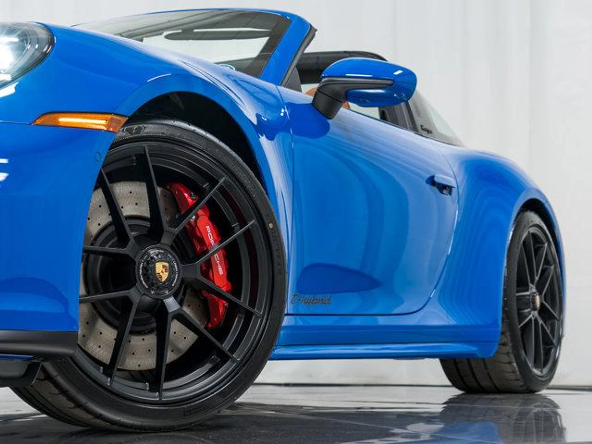 mph034_4201333411_q_Gw7440_q_Ob_S1_I4_R3jsi0_CU_8p_GI_3665aeb483