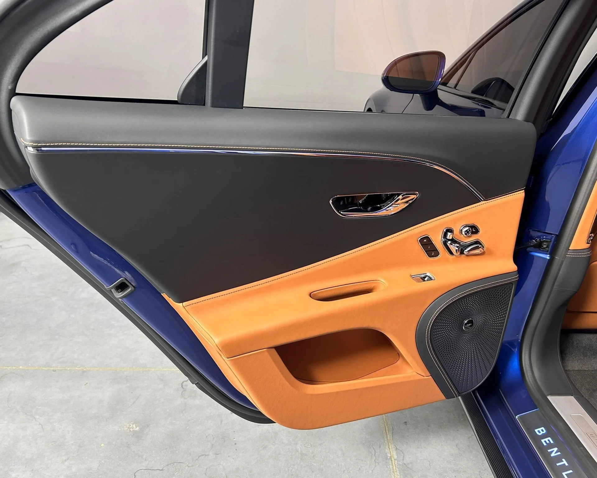 mph034_4205019795_6d4a6b5869304ca481d0e00d75af834c_9a08dcb1a4