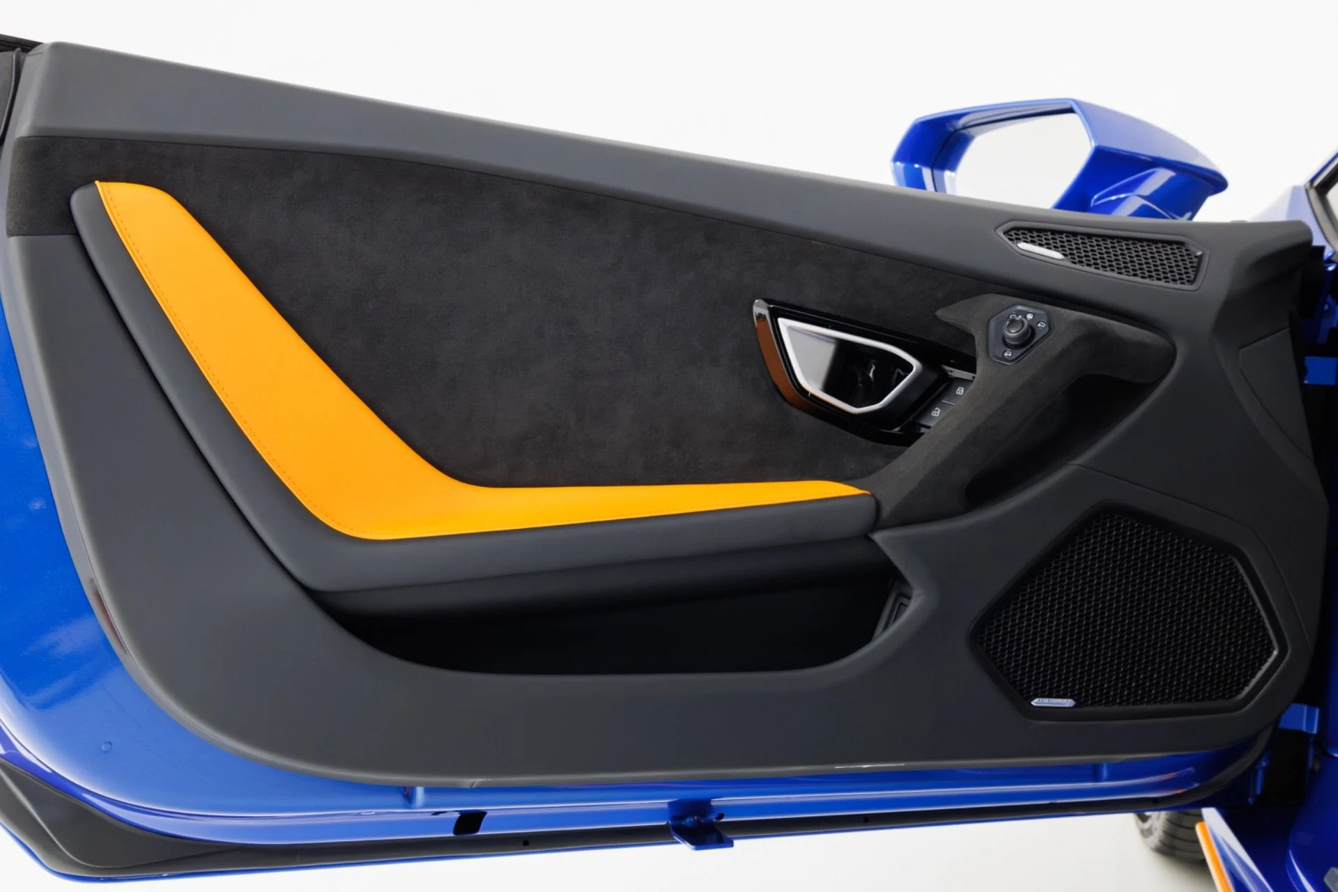 mph034_4209920230_Used_2023_Lamborghini_Huracan_Tecnica_1784830841_7d3e98e682