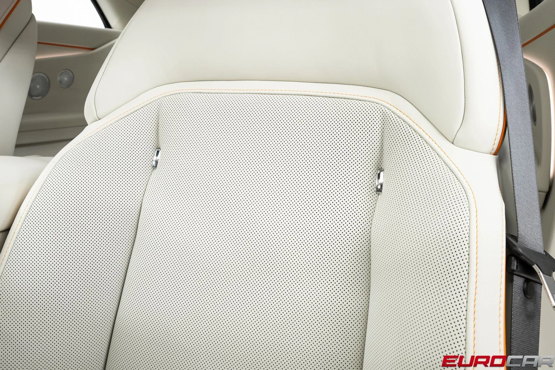 mph034_4211107955_image_35_97ed7d2279