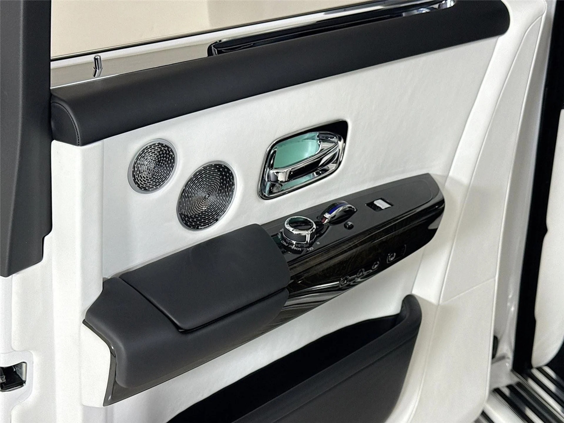 mph034_4218063613_a710cddfd8d46a98986f3325871cf421_11a58bcf7f