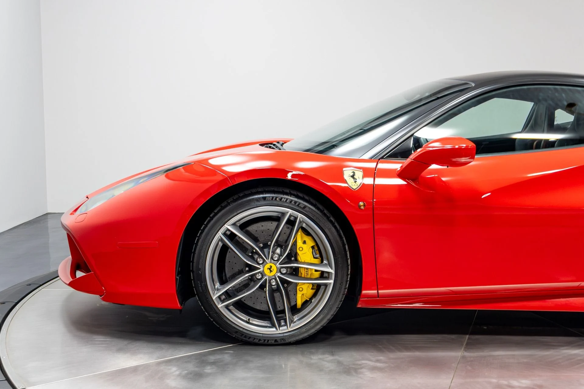 mph034_4218574607_Used_2018_Ferrari_488_GTB_1775864640_f838818e9c