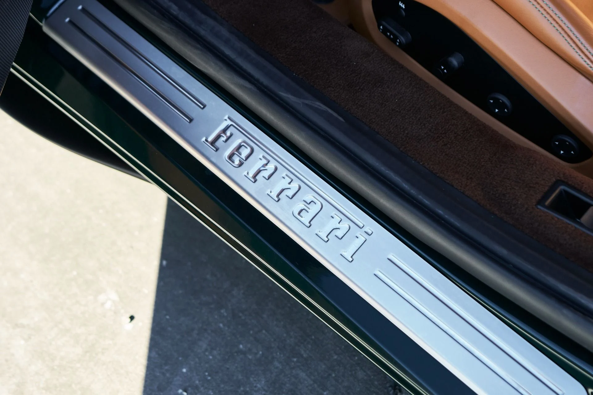 mph034_4225170280_Used_2022_Ferrari_F8_Tributo_Base_1765662181_e6ceaae747