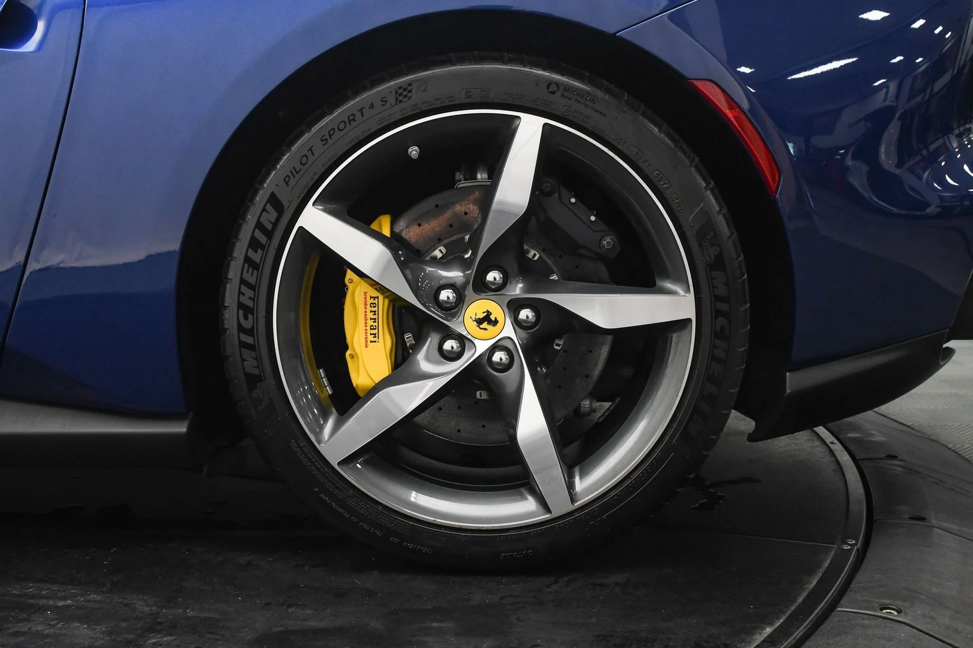 mph034_4234239234_8d21e26eb2f4473e8d48d373d83e0d7b_9cbaeeaf3f