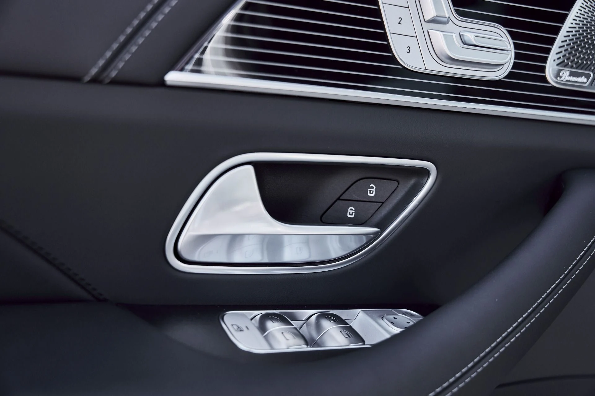 mph034_4246484316_Used_2026_Mercedes_Benz_GLS_Maybach_GLS_600_1776125300_14c7ed2836