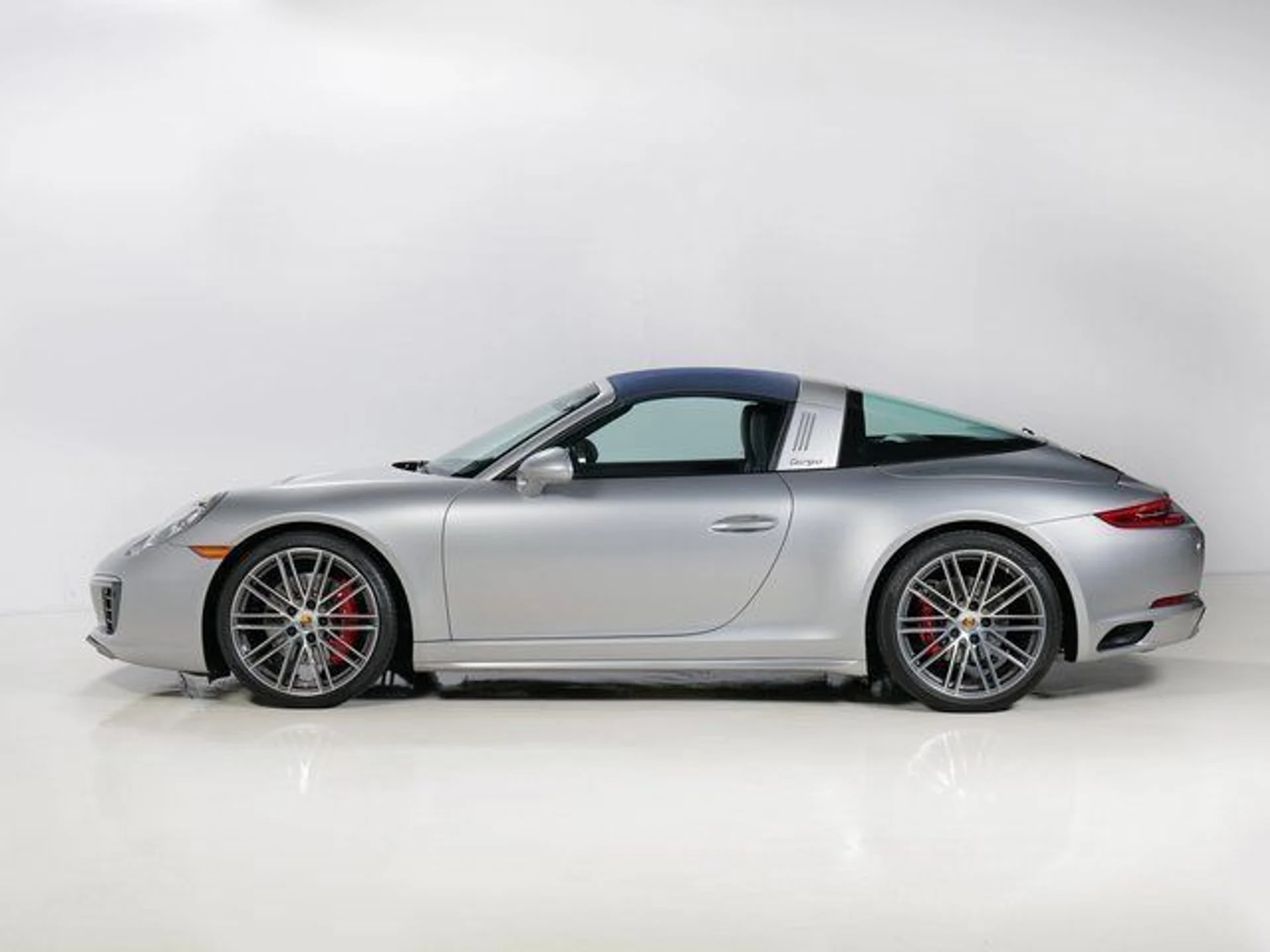 mph034_4250599442_67638c6194fb3993922776974bab18bd_81b10dba8e