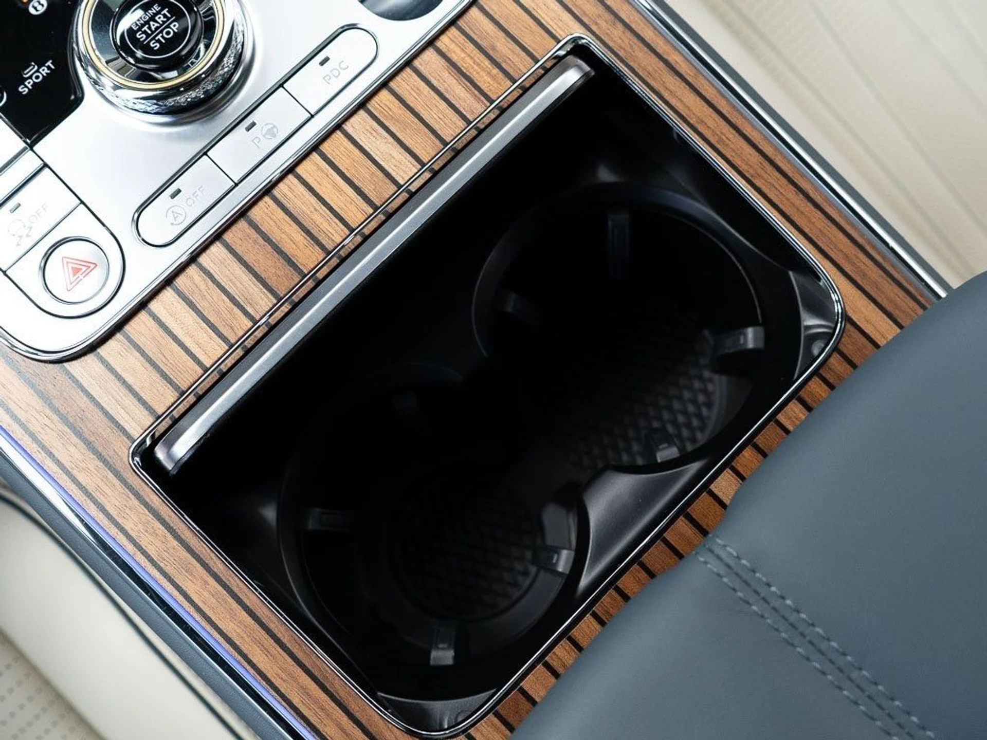 mph034_4267842671_420702d3ec518564eb4636e36989d8ca_4dd4345a2a