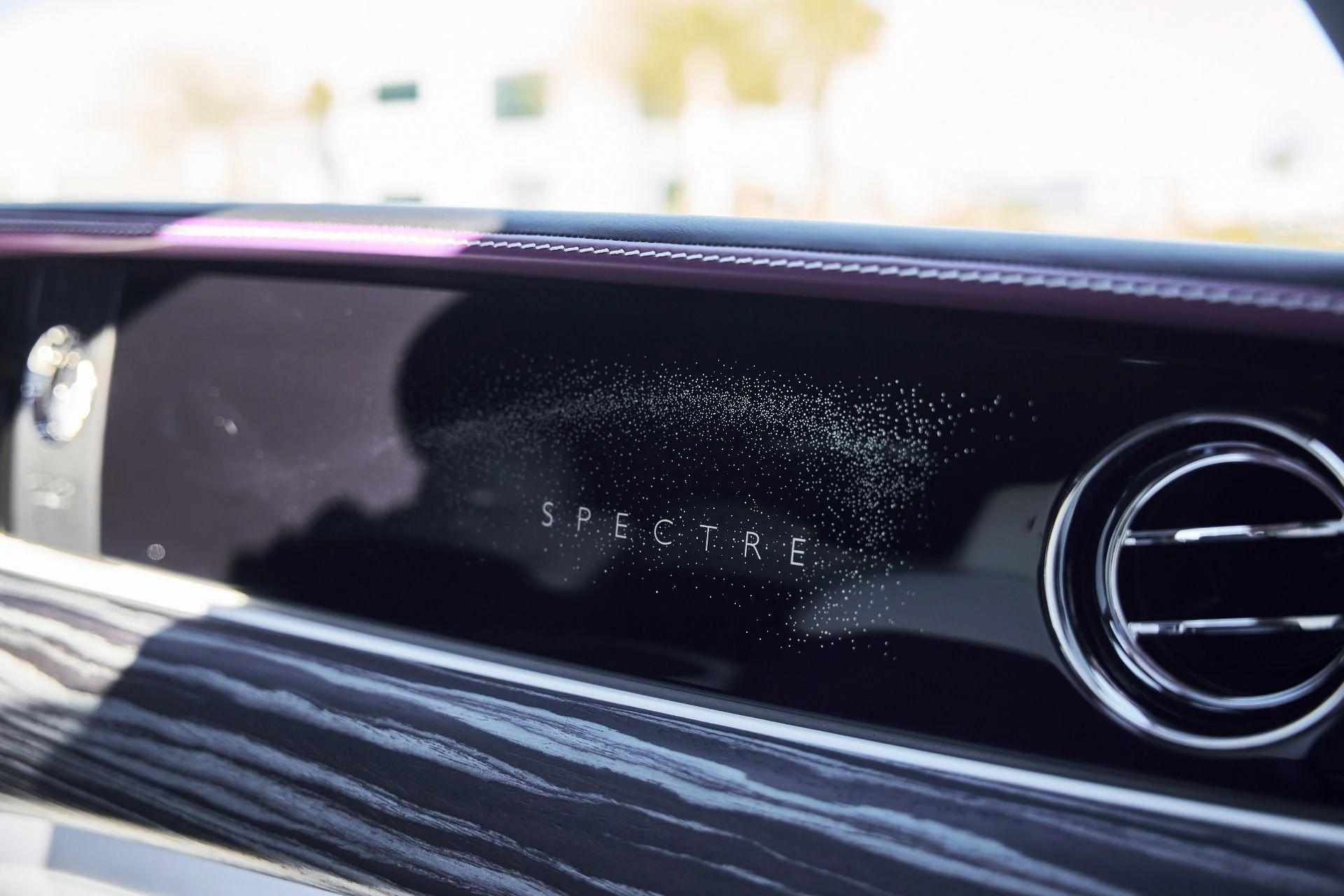 mph034_4275092046_Used_2024_Rolls_Royce_Spectre_Base_1771724483_55676ec92b