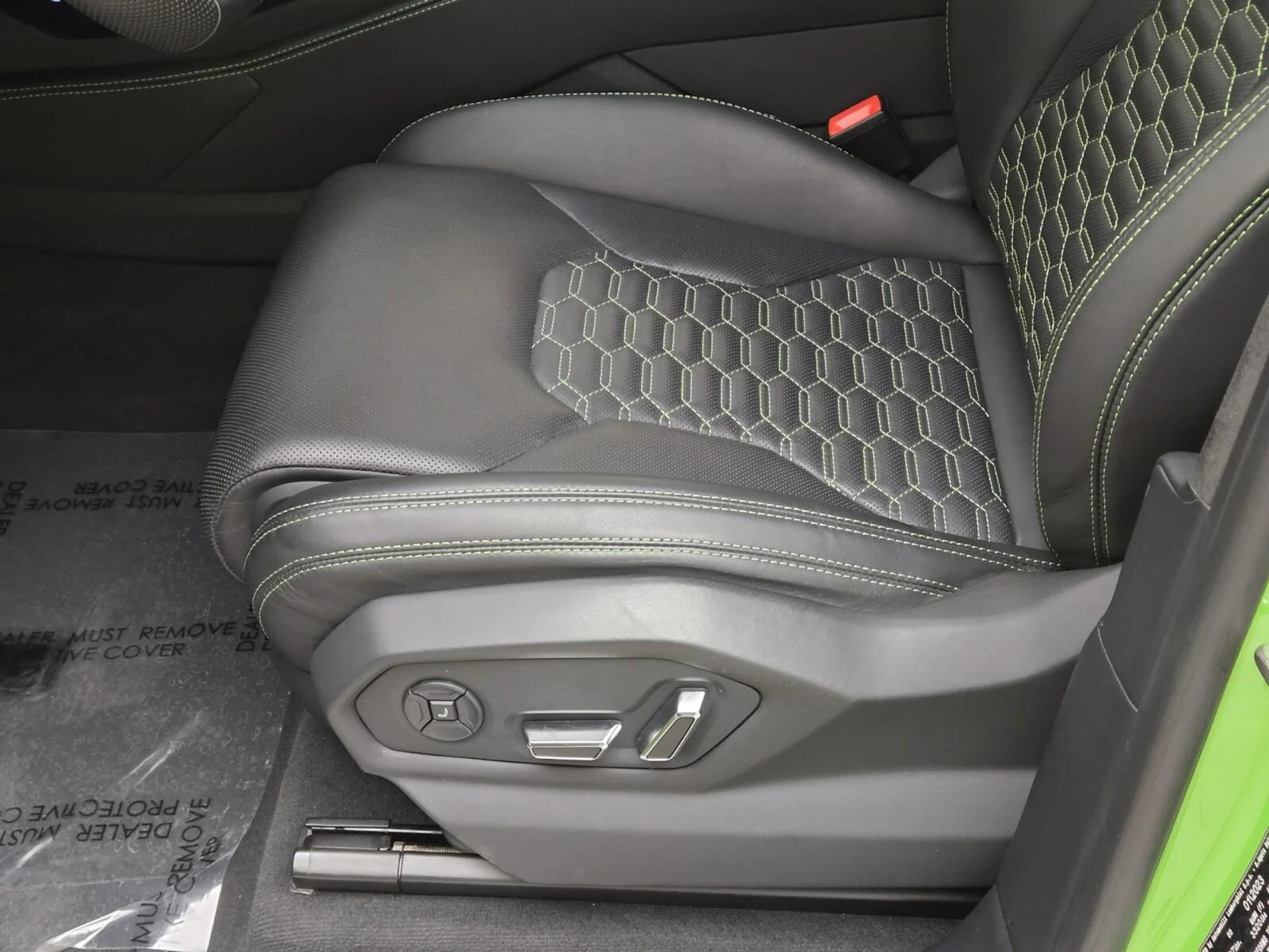 mph034_4284411014_Used_2023_Lamborghini_Urus_S_1770879343_5df83ca7c2