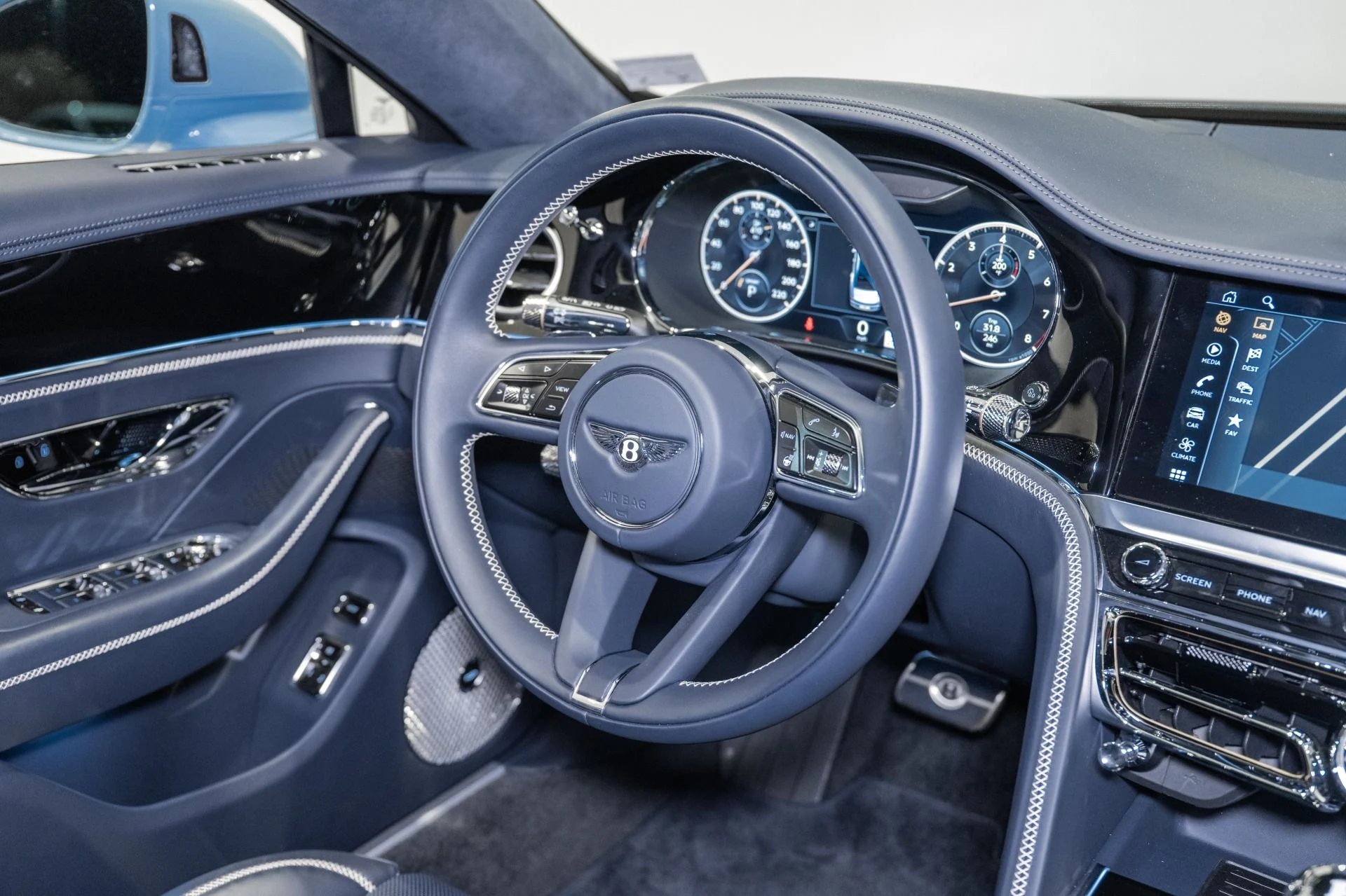 mph034_4290399265_Used_2024_Bentley_Flying_Spur_Edition_8_1777999219_0e9b8f9890