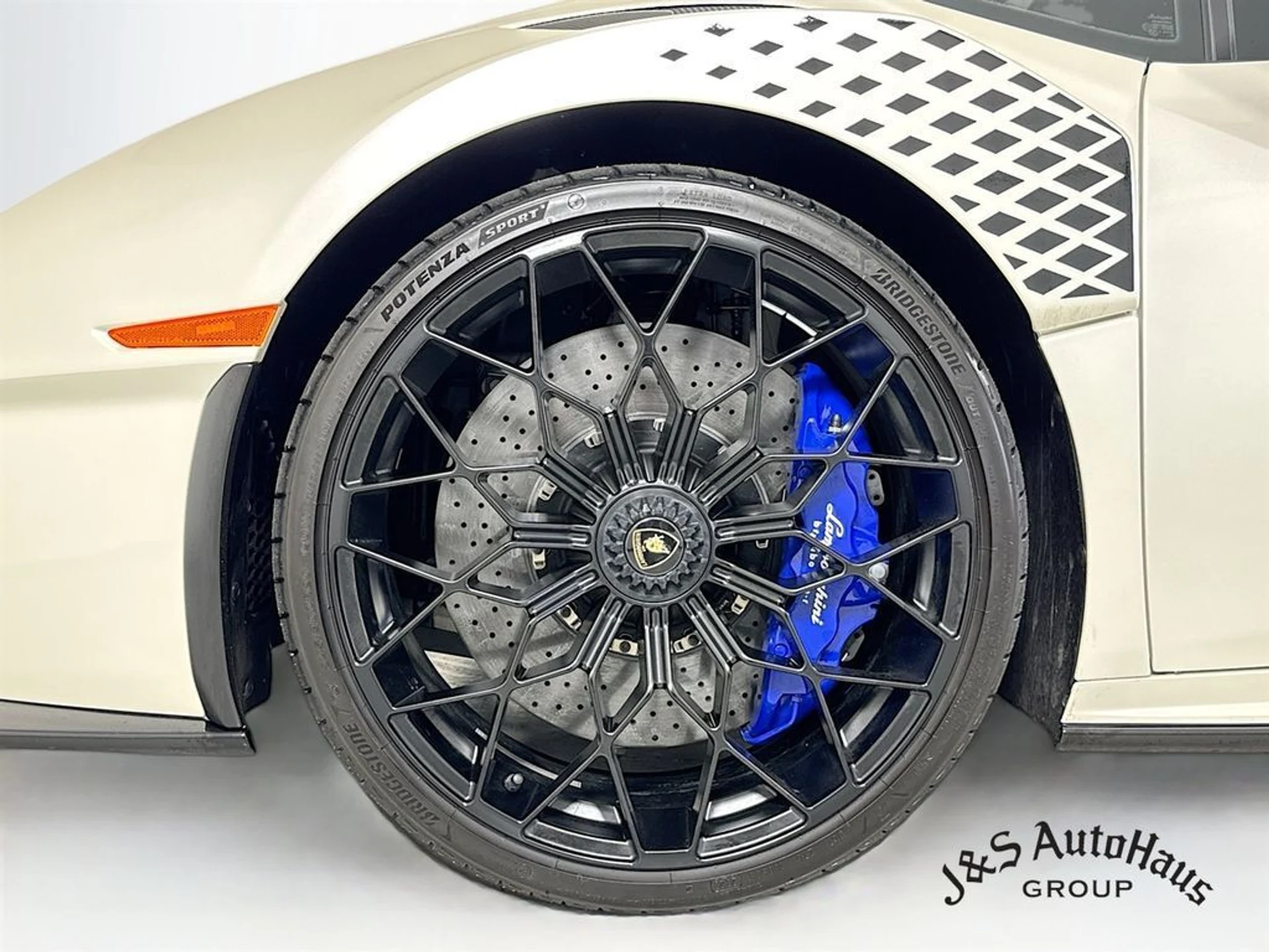 mph034_433213504_sw3g76o0fe9s3hbi2xy147f9ekxh_b847cf3932