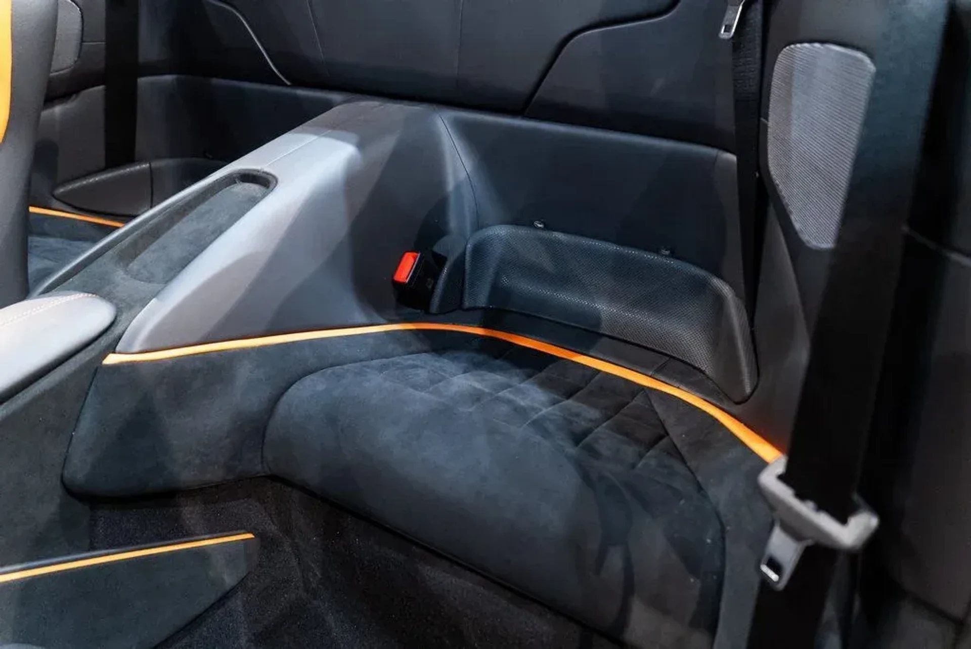 mph034_440415174_a9665d5c72f4111bad424aced55615a8_716c8bc718