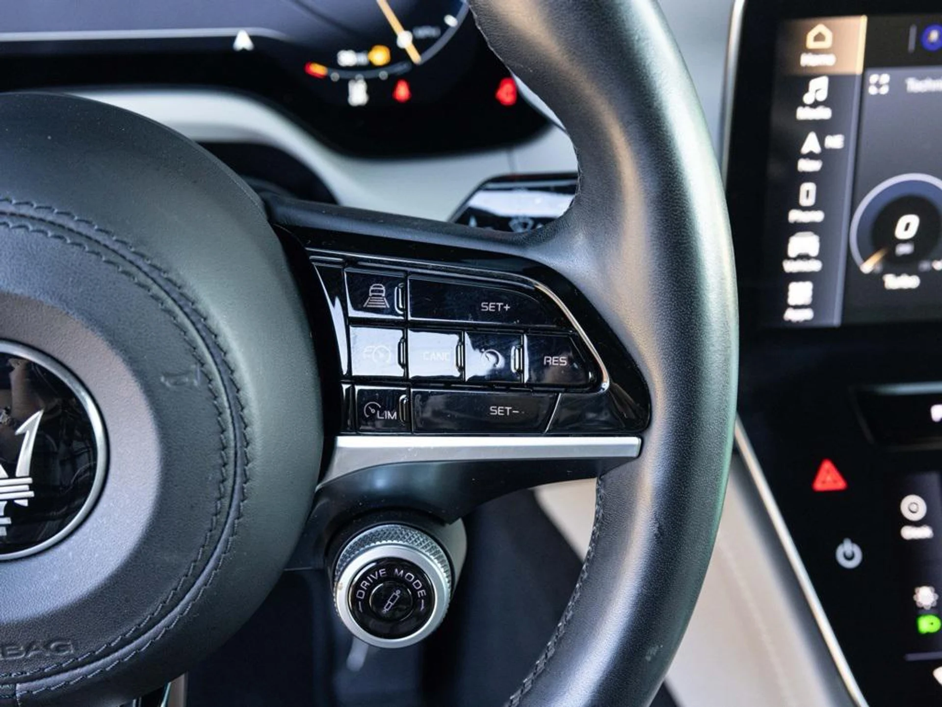 mph034_442758112_480723428_694422fa4f23a11bfcaf53f5_9cc0d3fdf7