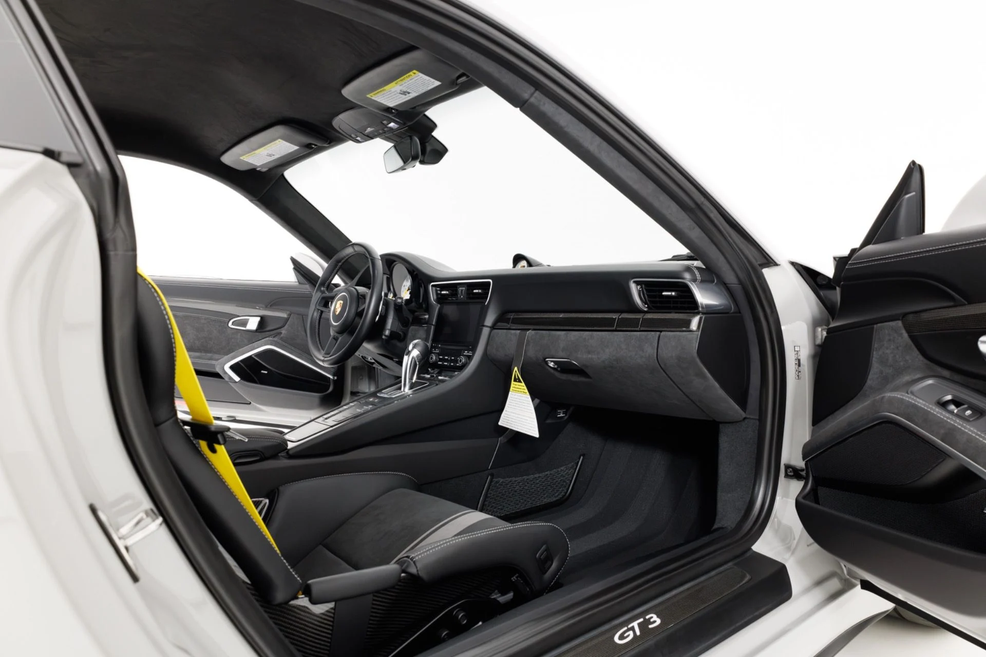mph034_444694599_Used_2018_Porsche_911_GT_3_1782944825_d72147c306