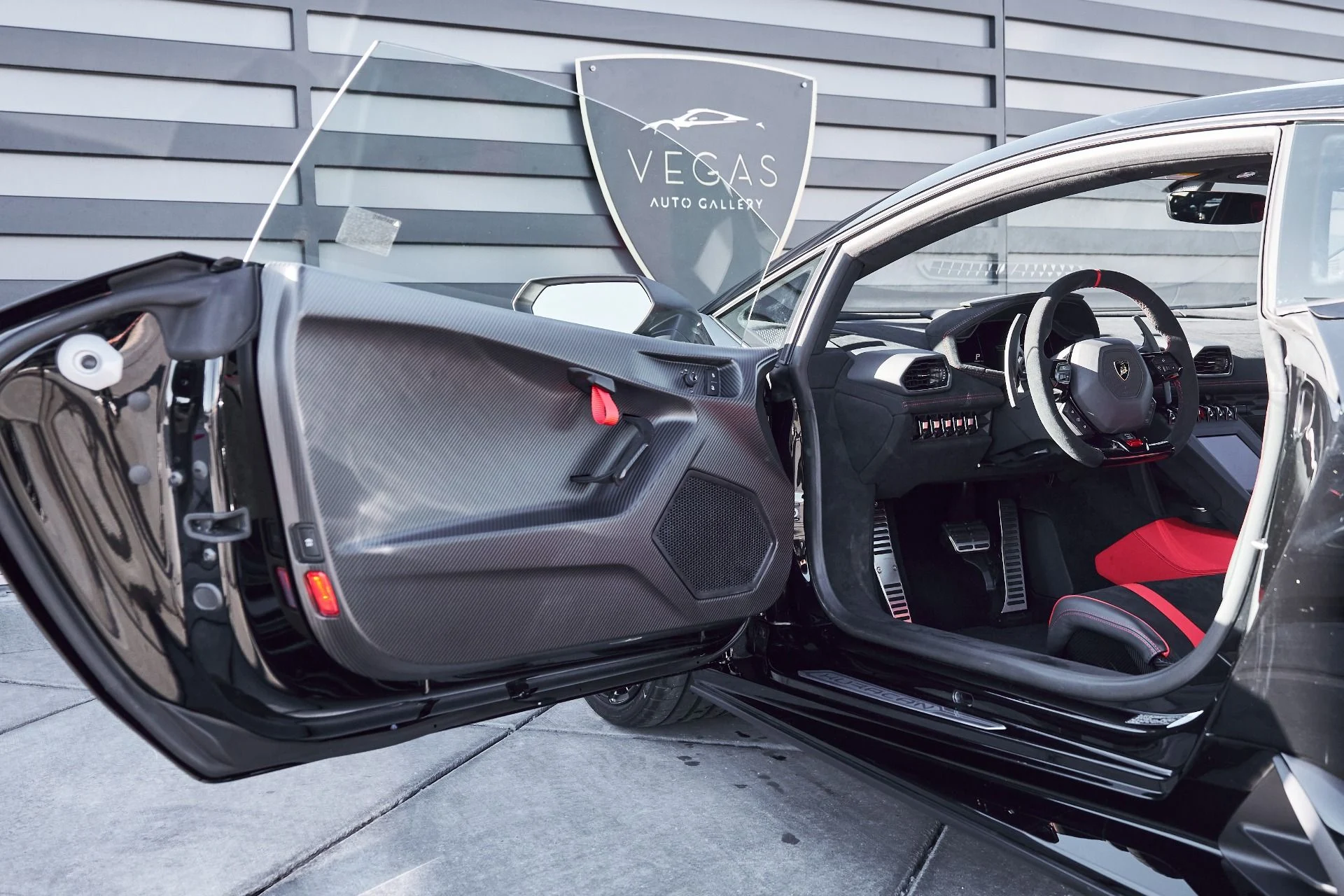 mph034_447098489_Used_2024_Lamborghini_Huracan_STO_1768271423_fa12a51ee9