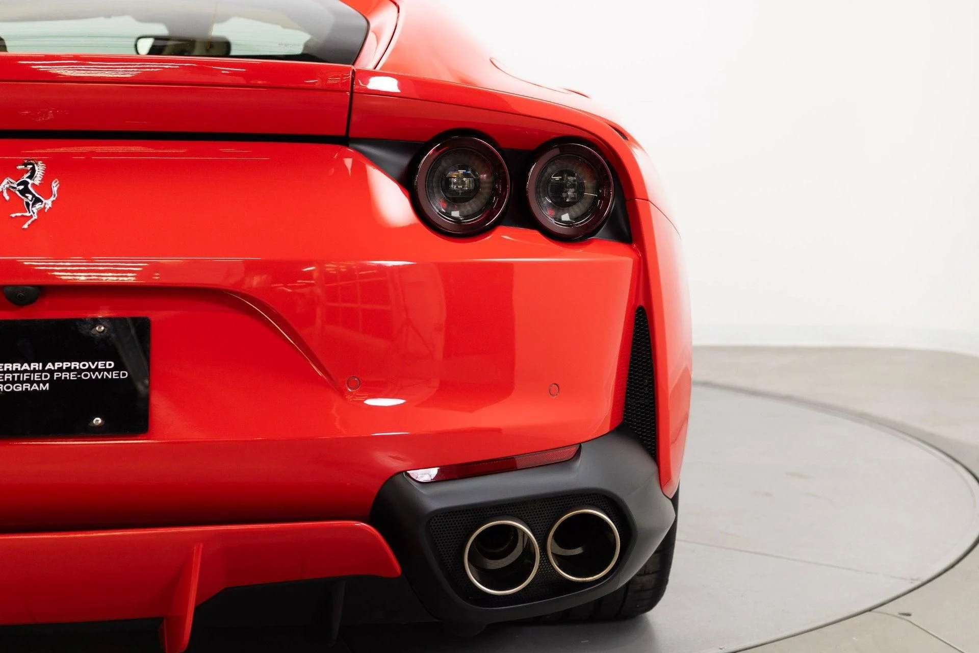 mph034_467521445_Used_2018_Ferrari_812_Superfast_1777368511_2a4981de84