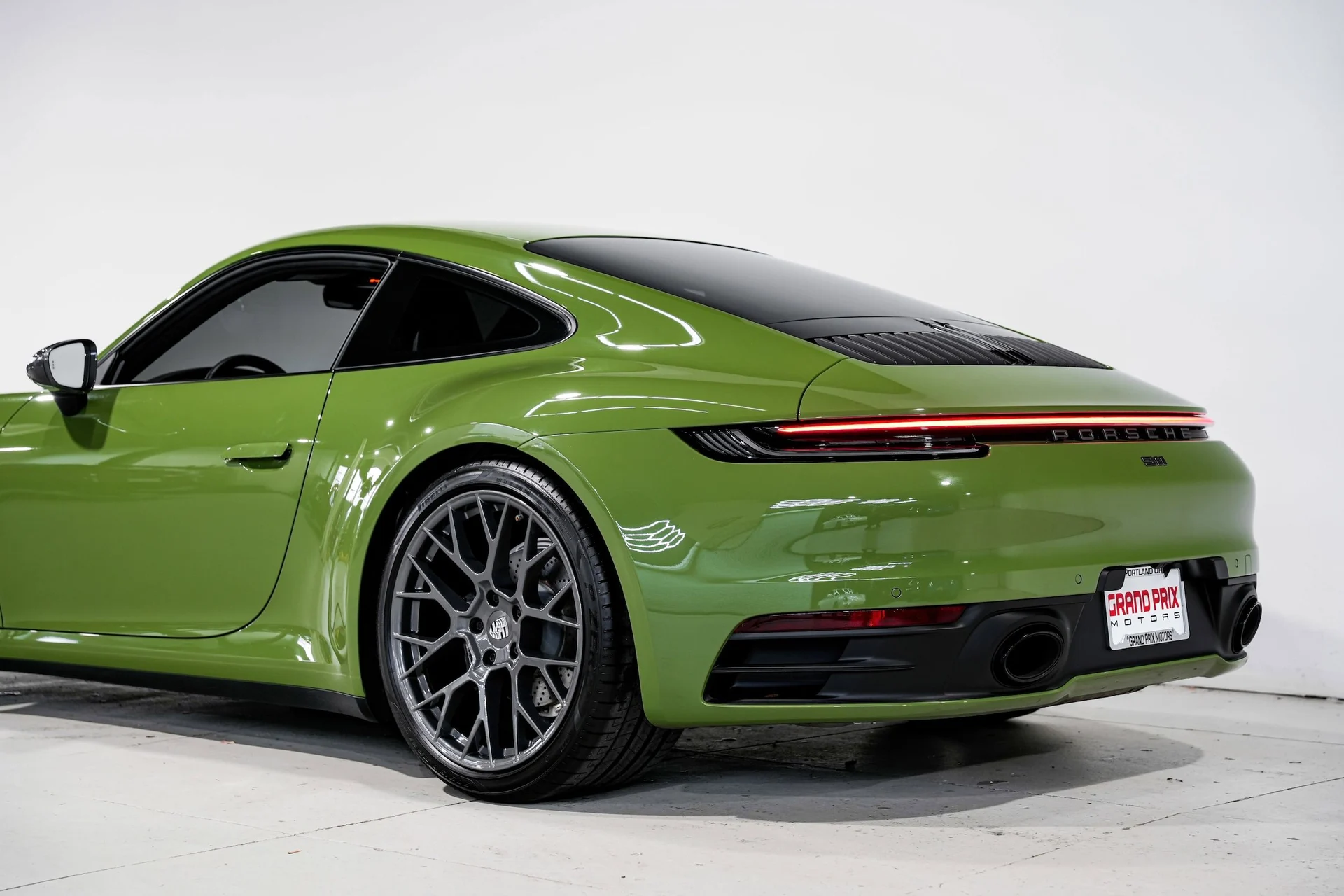 mph034_467867752_774cde750cf9d7bed43d4bade72df0aex_1bb9ea917f