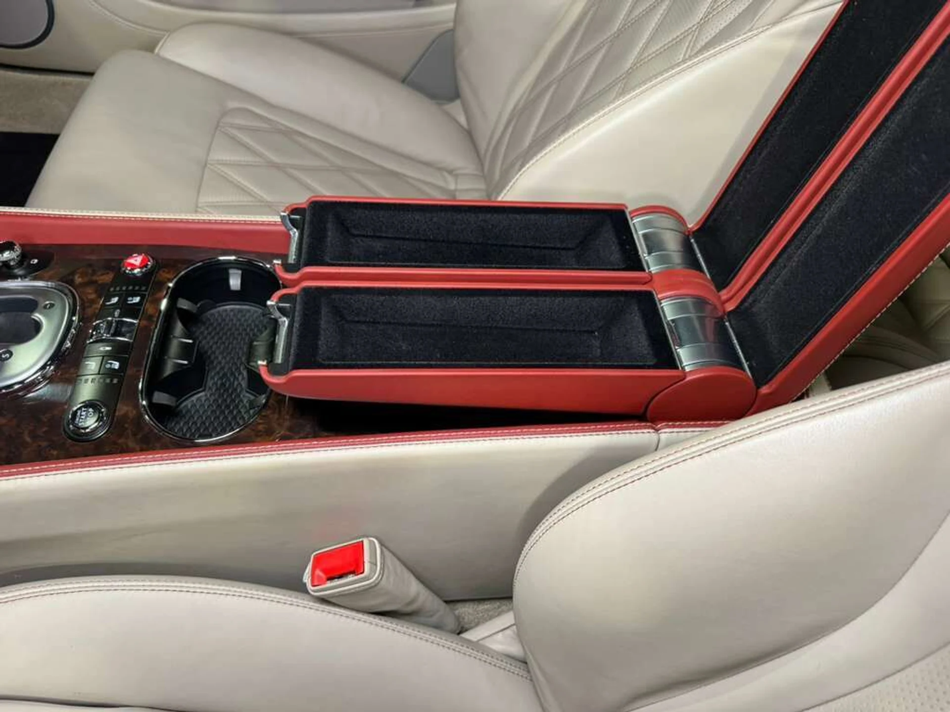 mph034_474942375_b06c3bfc9bcdc519baacaac587513465_52f20bf0bf