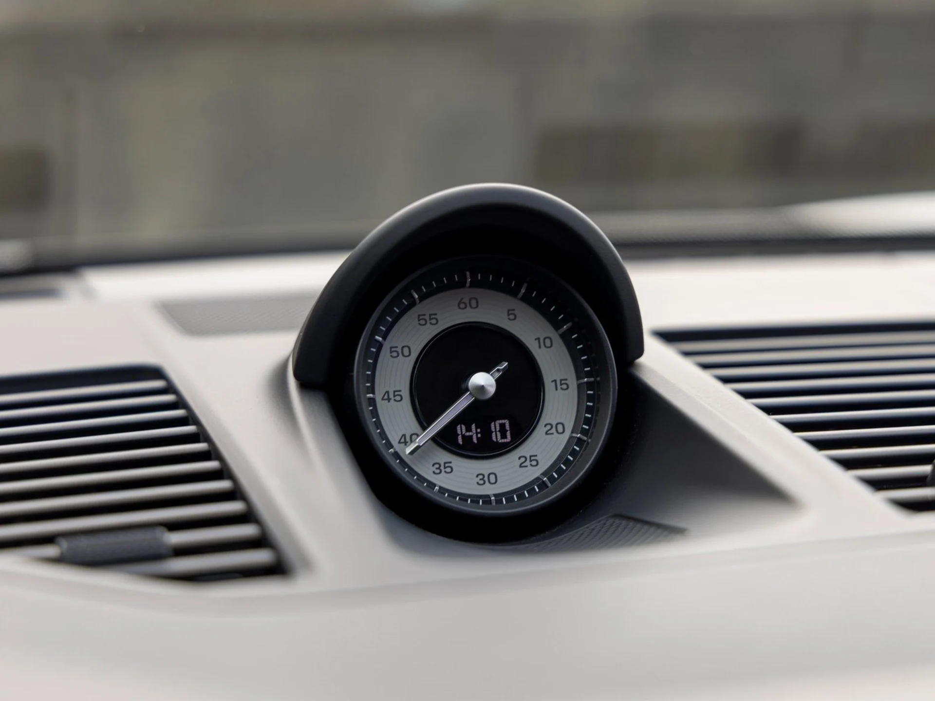 mph034_494791903_35_c620635e57