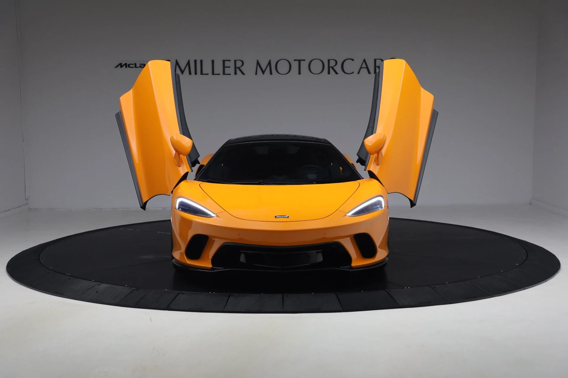 mph034_496083463_Used_2023_Mc_Laren_GT_e55bf2db37