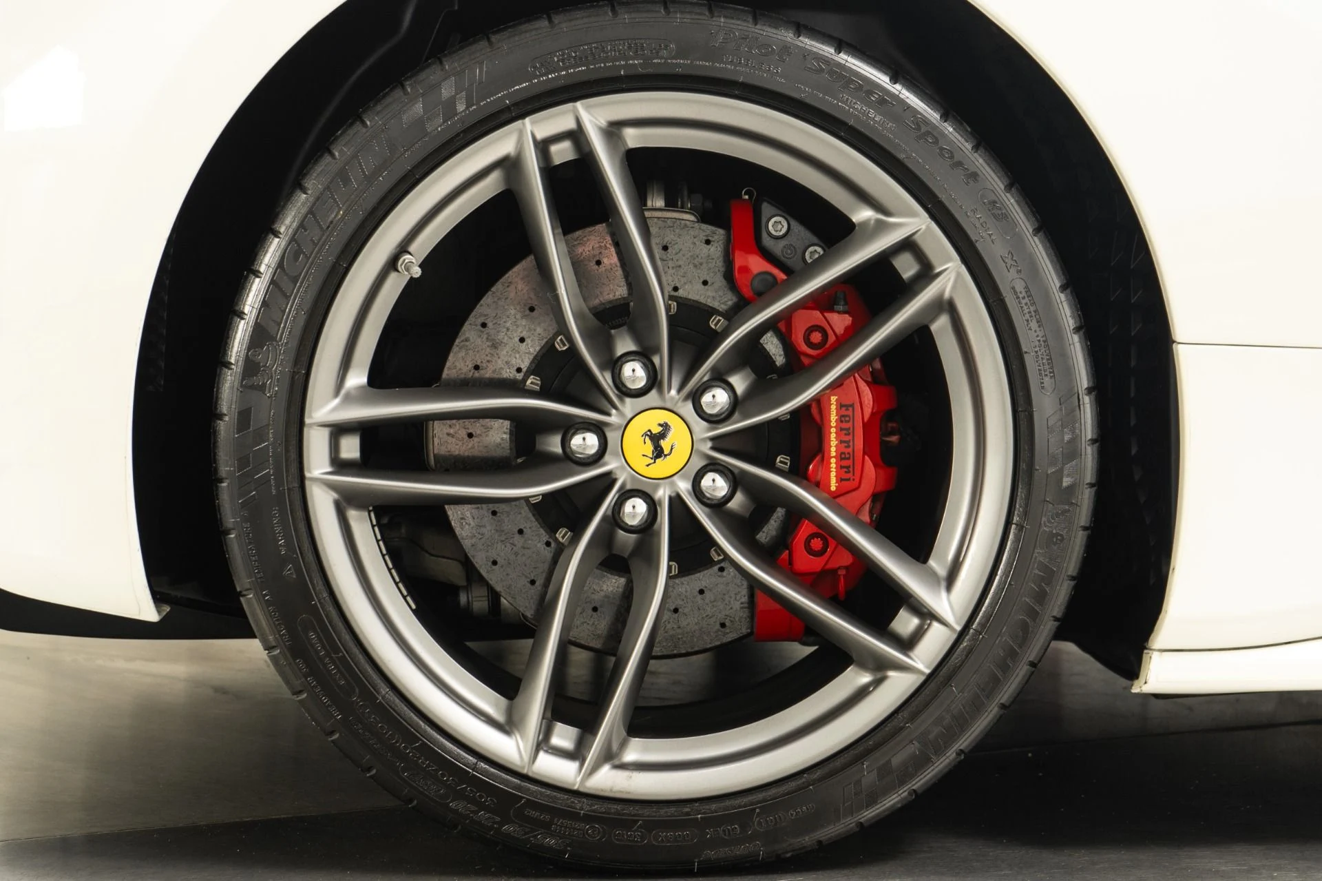 mph034_496703572_Used_2017_Ferrari_488_Spider_1761946233_da4972b3b2