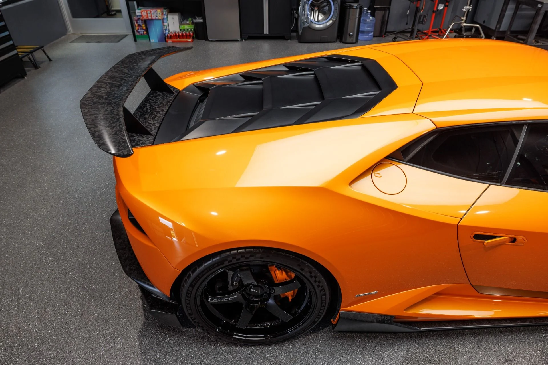 mph034_497520809_Used_2015_Lamborghini_Huracan_VF_Supercharger_LP_610_4_1760479493_ad5f3146b5