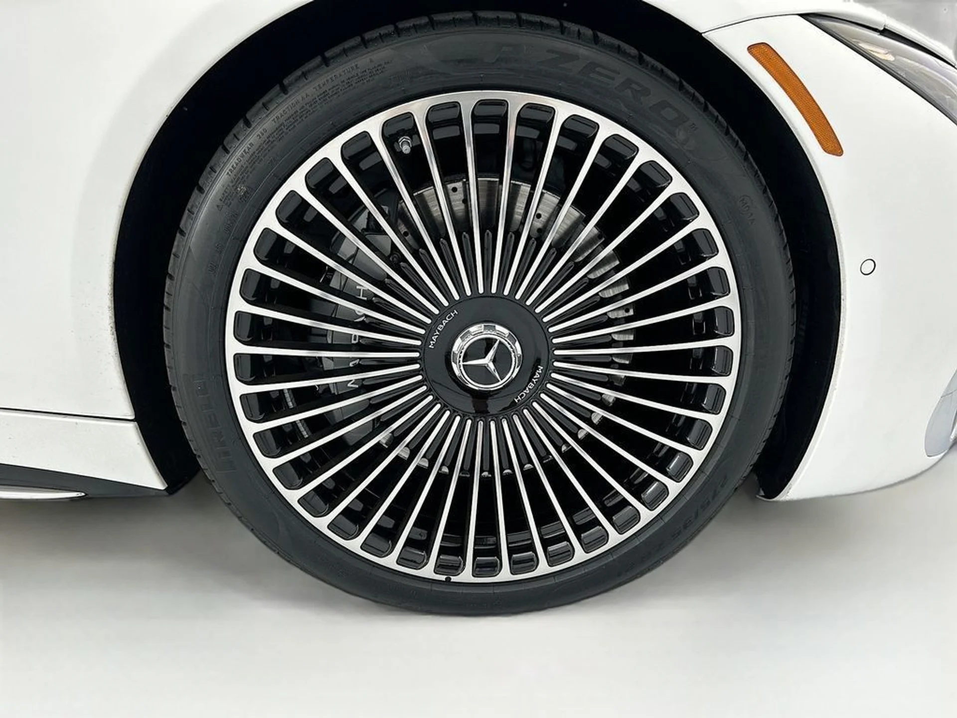 mph034_502318610_used_2026_mercedes_benz_sl_maybachsl680monogramseriesroadster_8119_23003941_35_1024_16022062a8