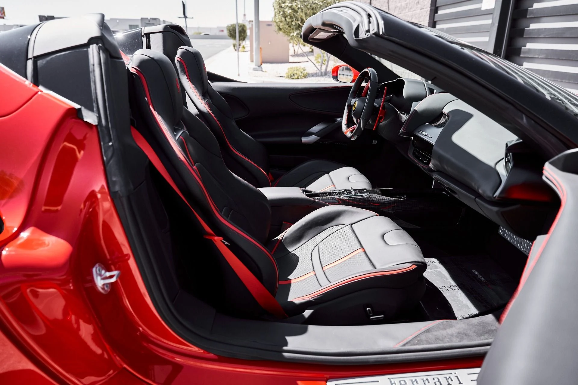 mph034_508833105_Used_2025_Ferrari_SF_90_Spider_Base_1776296478_21142fa754