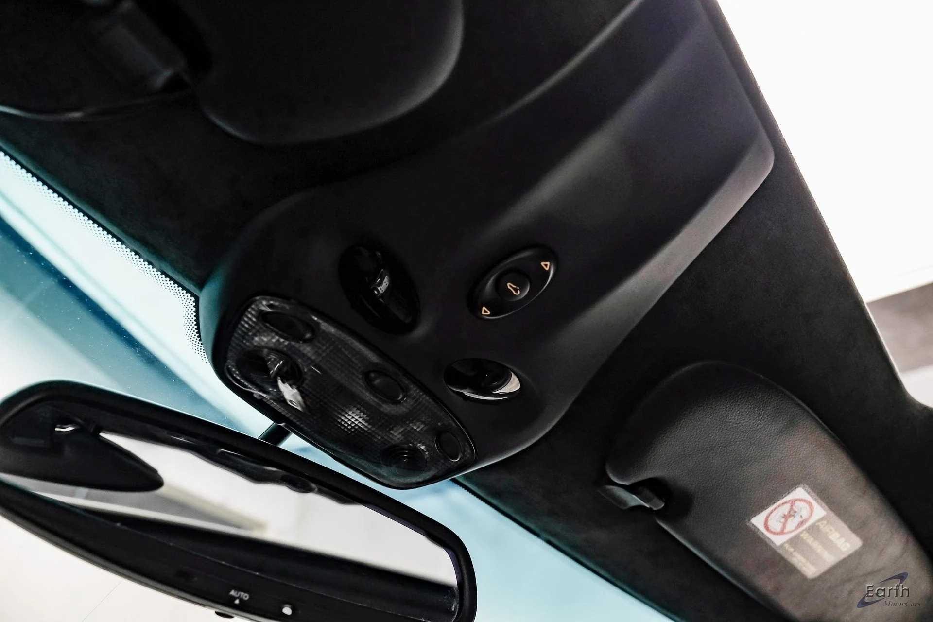 mph034_514549310_e5bd068a386e9e579620483e530ee3d3x_d4c806e11b