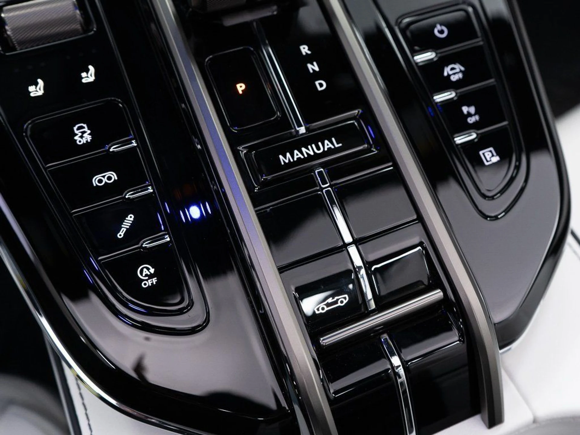 mph034_52506169_2504027ab8ca288f1473a803b0c9d6d2_f20b93bbac