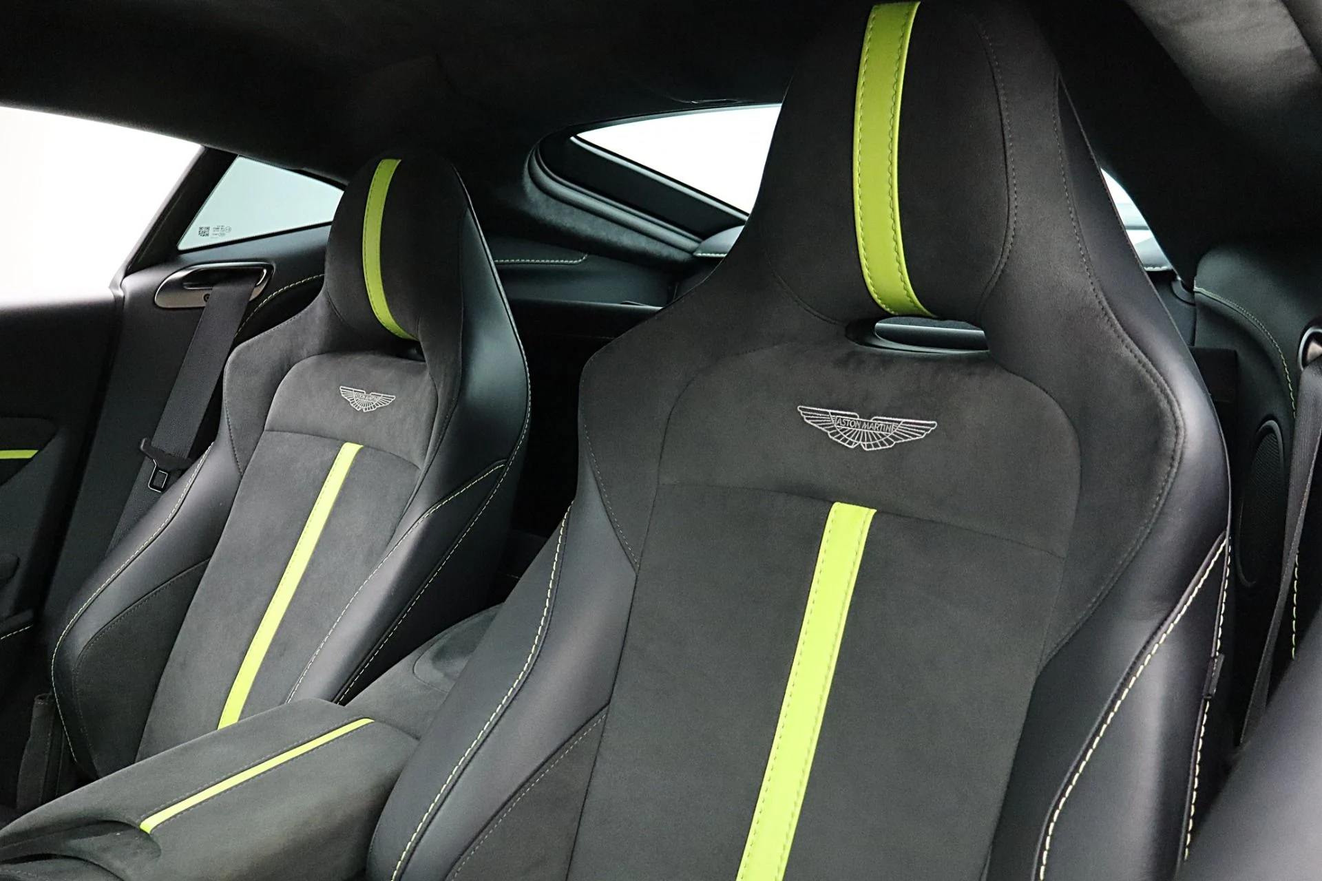 mph034_53394123_Used_2023_Aston_Martin_Vantage_F1_EDITION_bdd6d13e5b