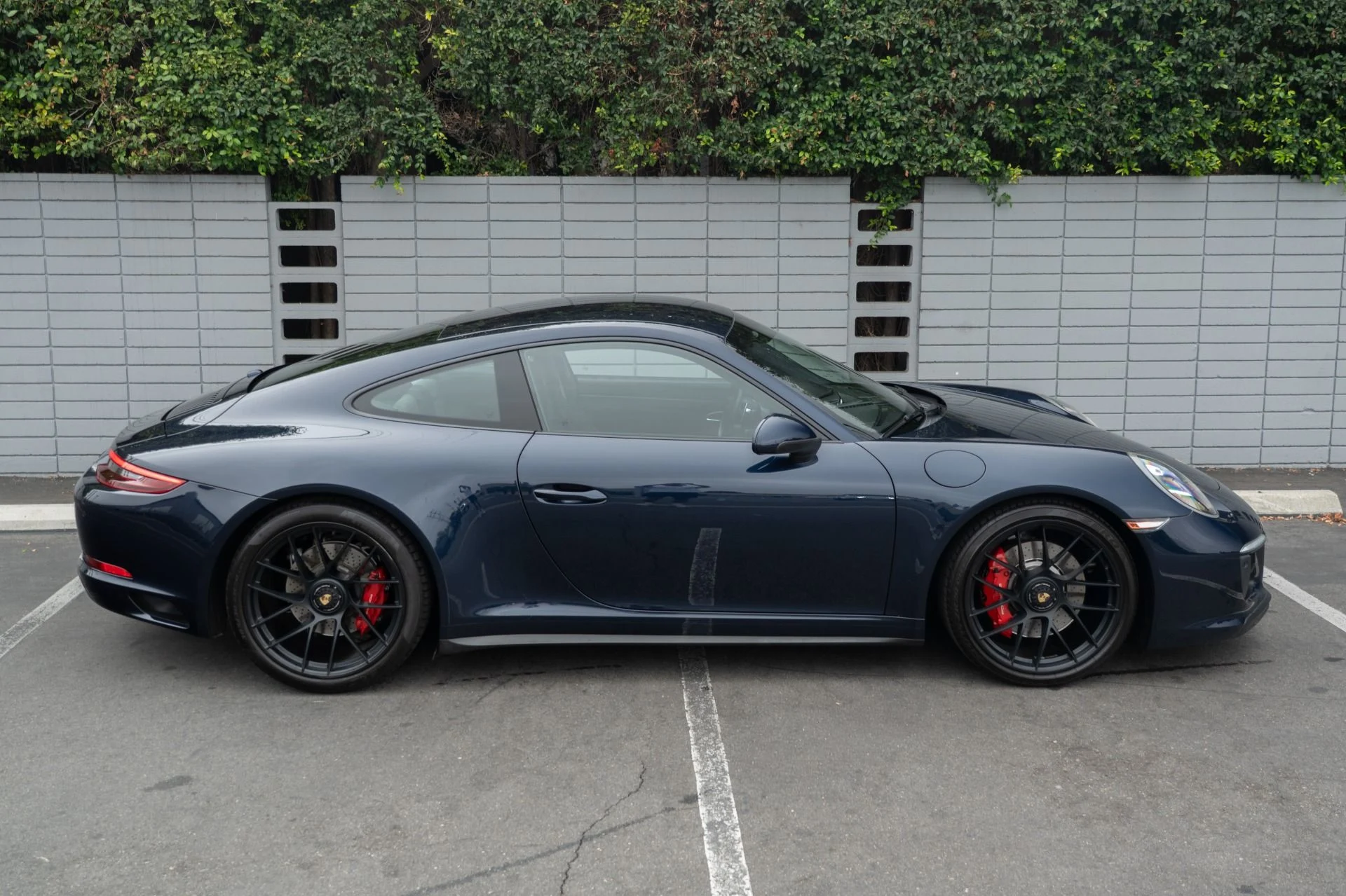 mph034_538510166_Used_2017_Porsche_911_Carrera_GTS_1757460668_2e7d3548f6