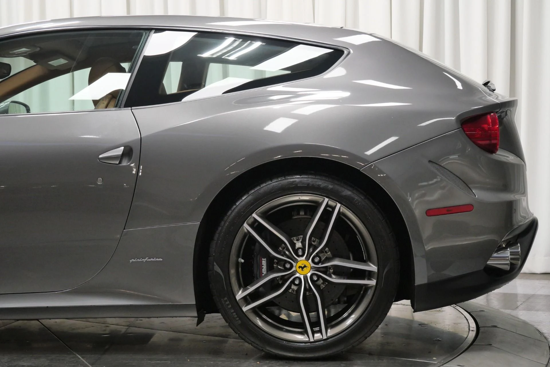 mph034_548681486_Used_2014_Ferrari_FF_1760547739_b4df12ee9f