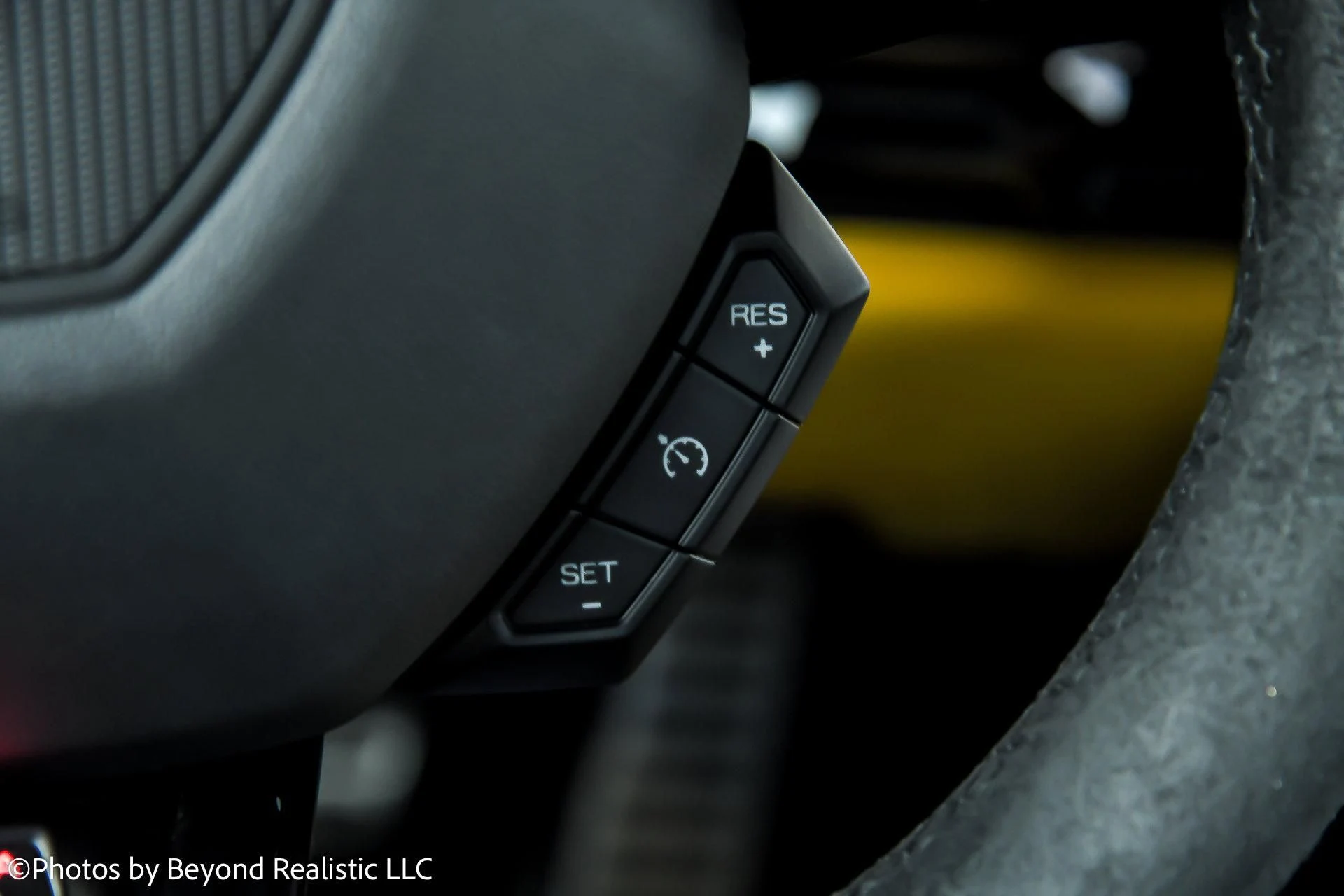 mph034_556454264_Used_2019_Lamborghini_Huracan_LP_580_2_S_1766655571_5667cba216