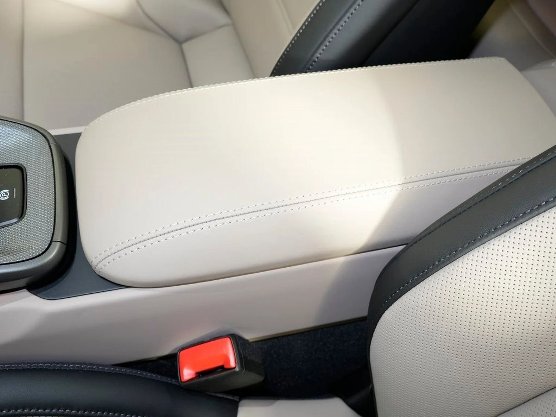 mph034_557578924_35_8b7cf85345