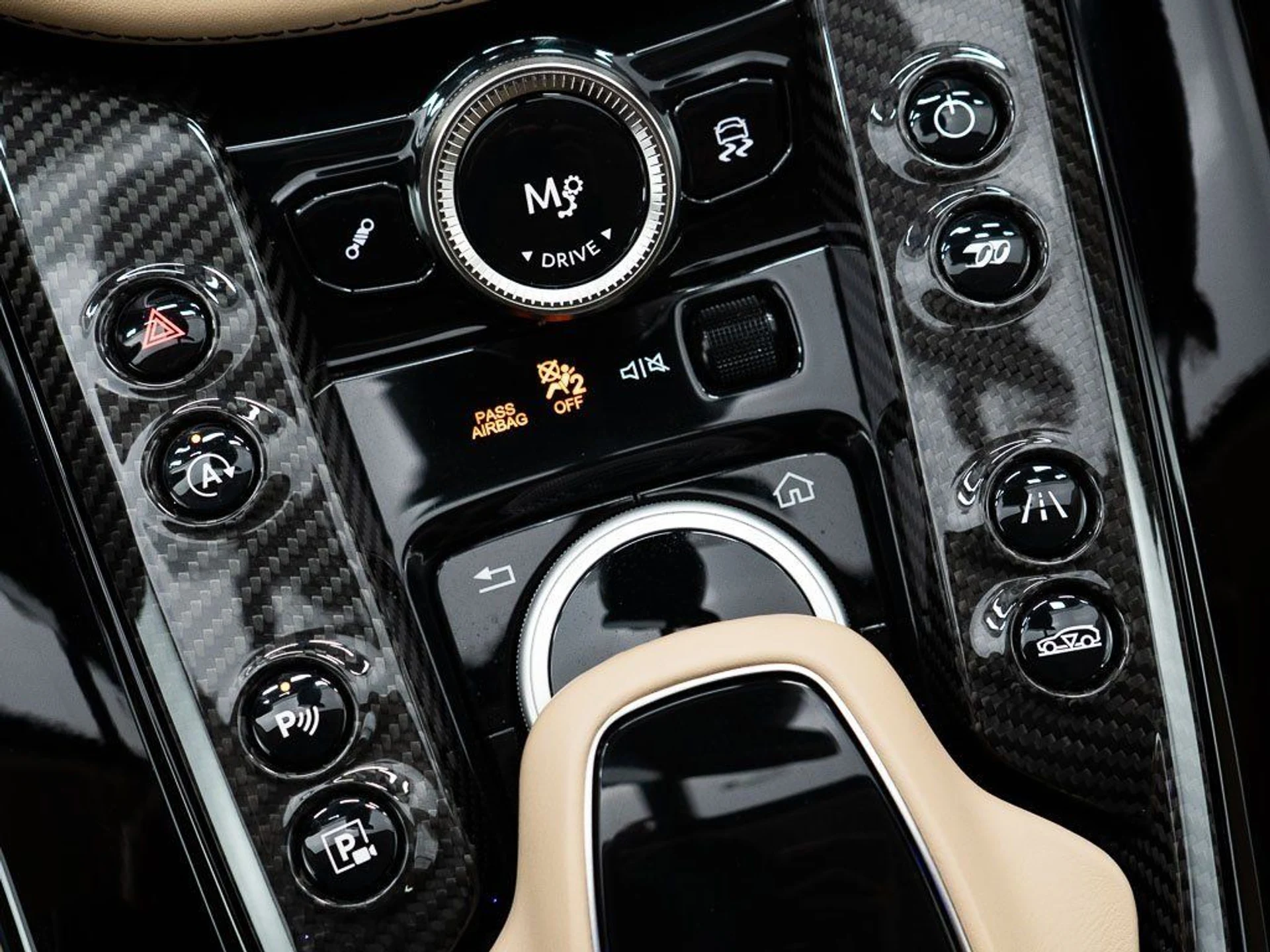 mph034_562038835_ef8bd338c557a70f3f8fba5009a25596_6a70847d59