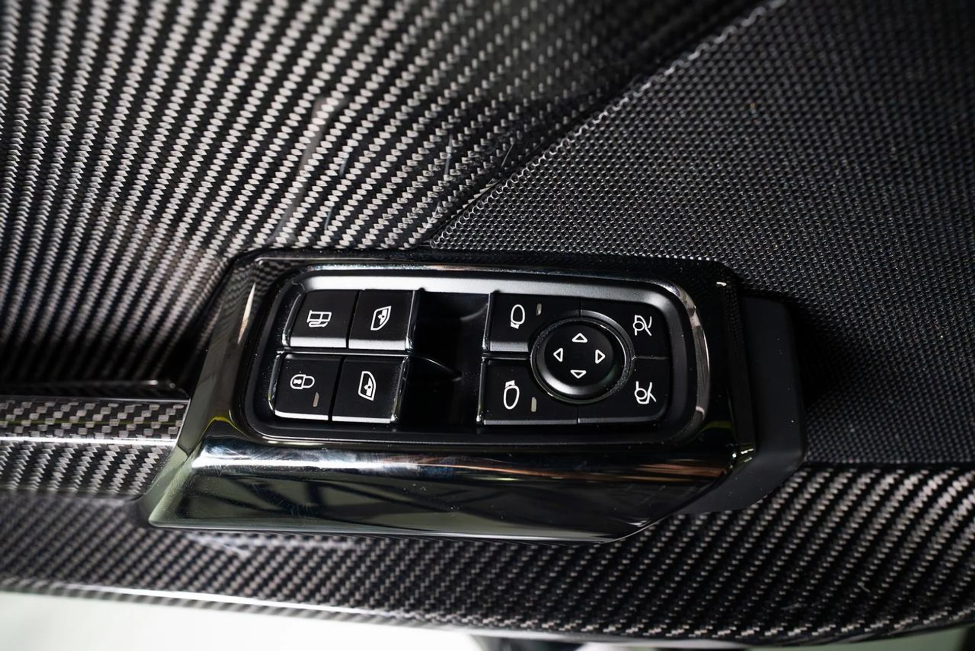 mph034_564058509_1c24172a2e3925f3ed3f12bd539e1c8d_3908a884c3